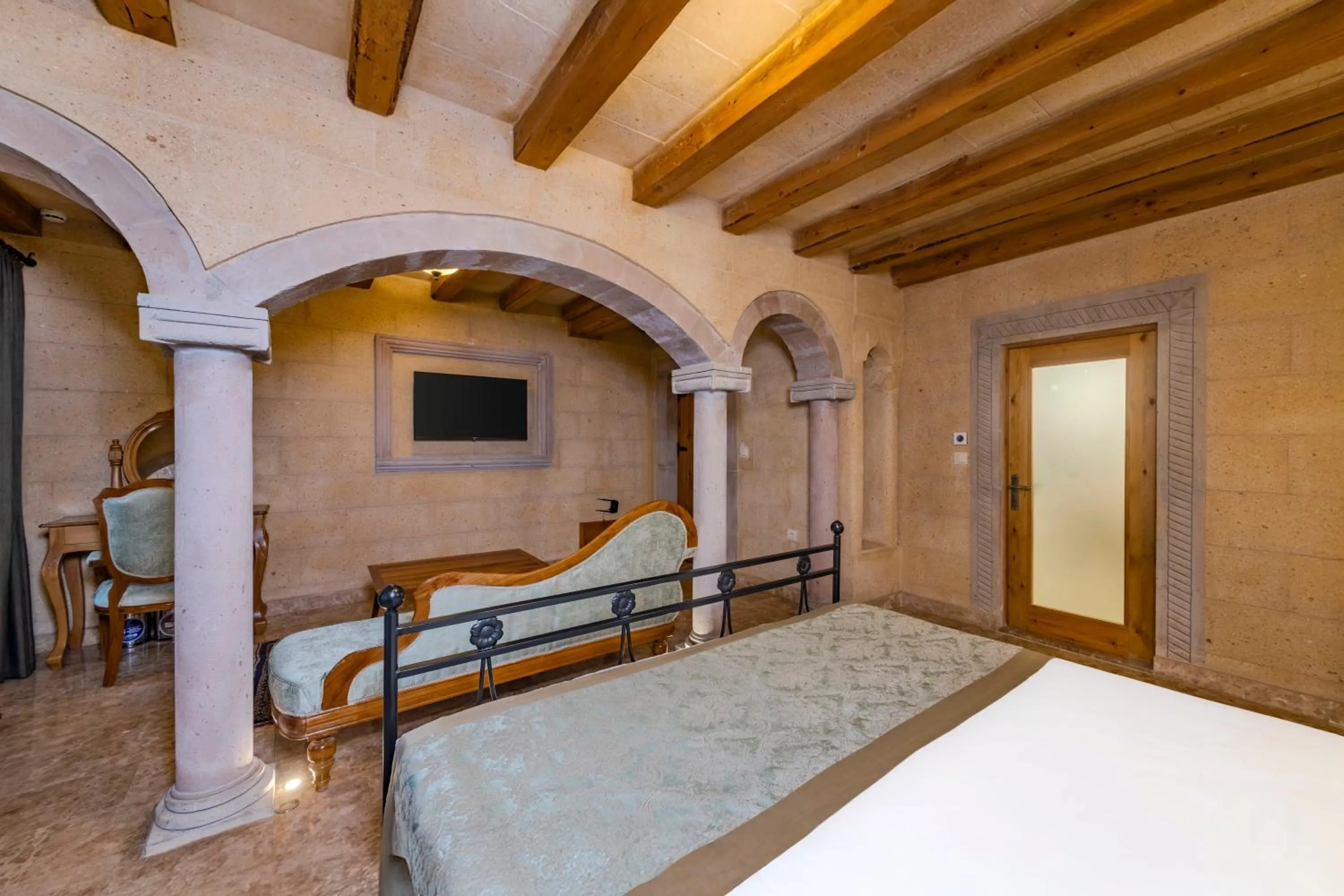 Bed in Cratus Stone Palace