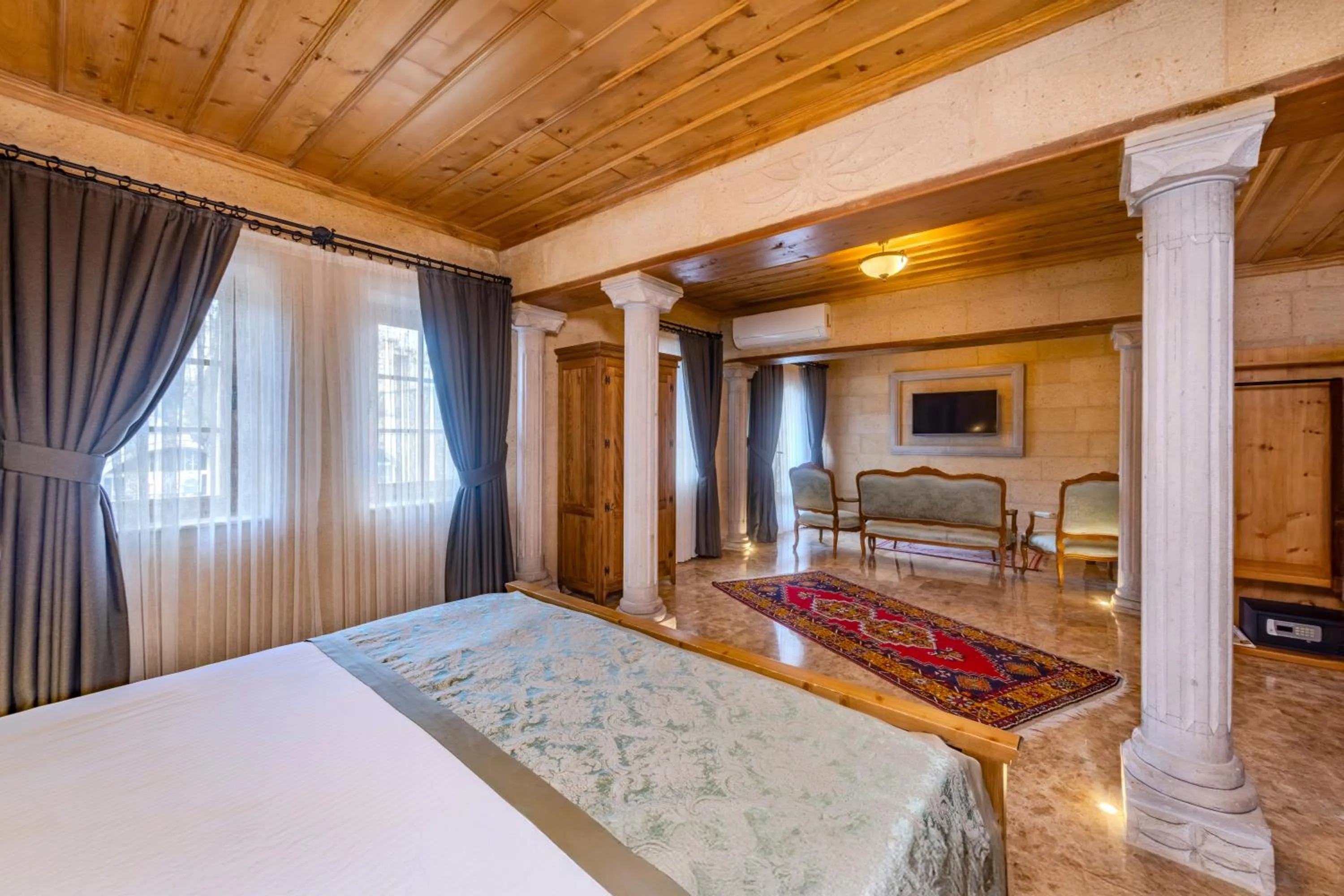 Bed in Cratus Stone Palace