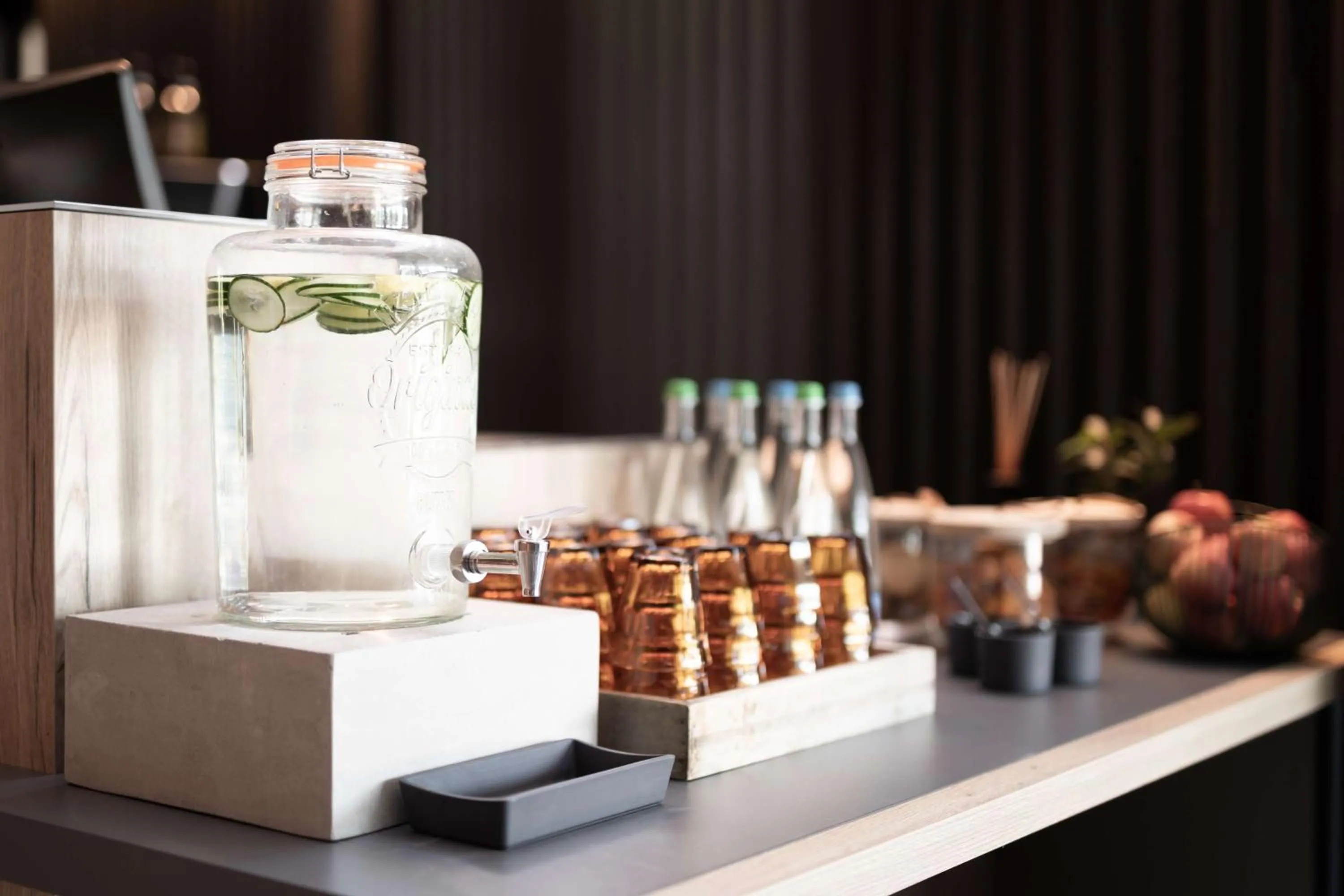 Lobby or reception in Radisson Hotel Zurich Airport