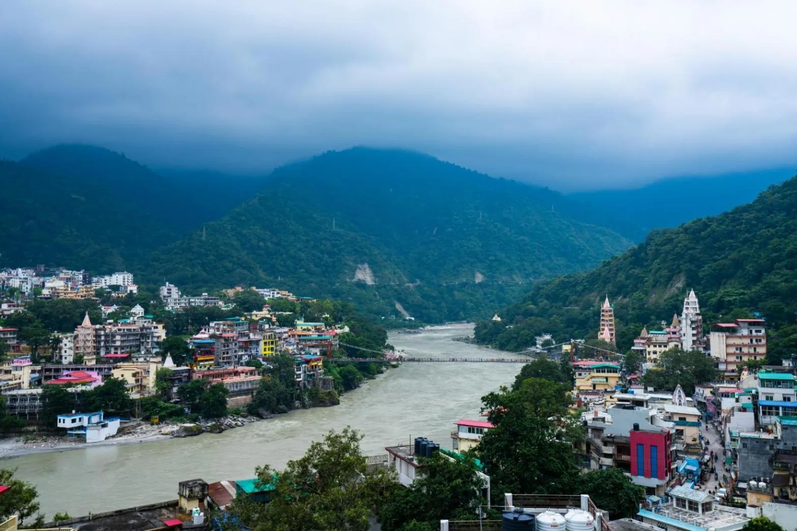 Lake view in goSTOPS Rishikesh, Lakshman Jhula