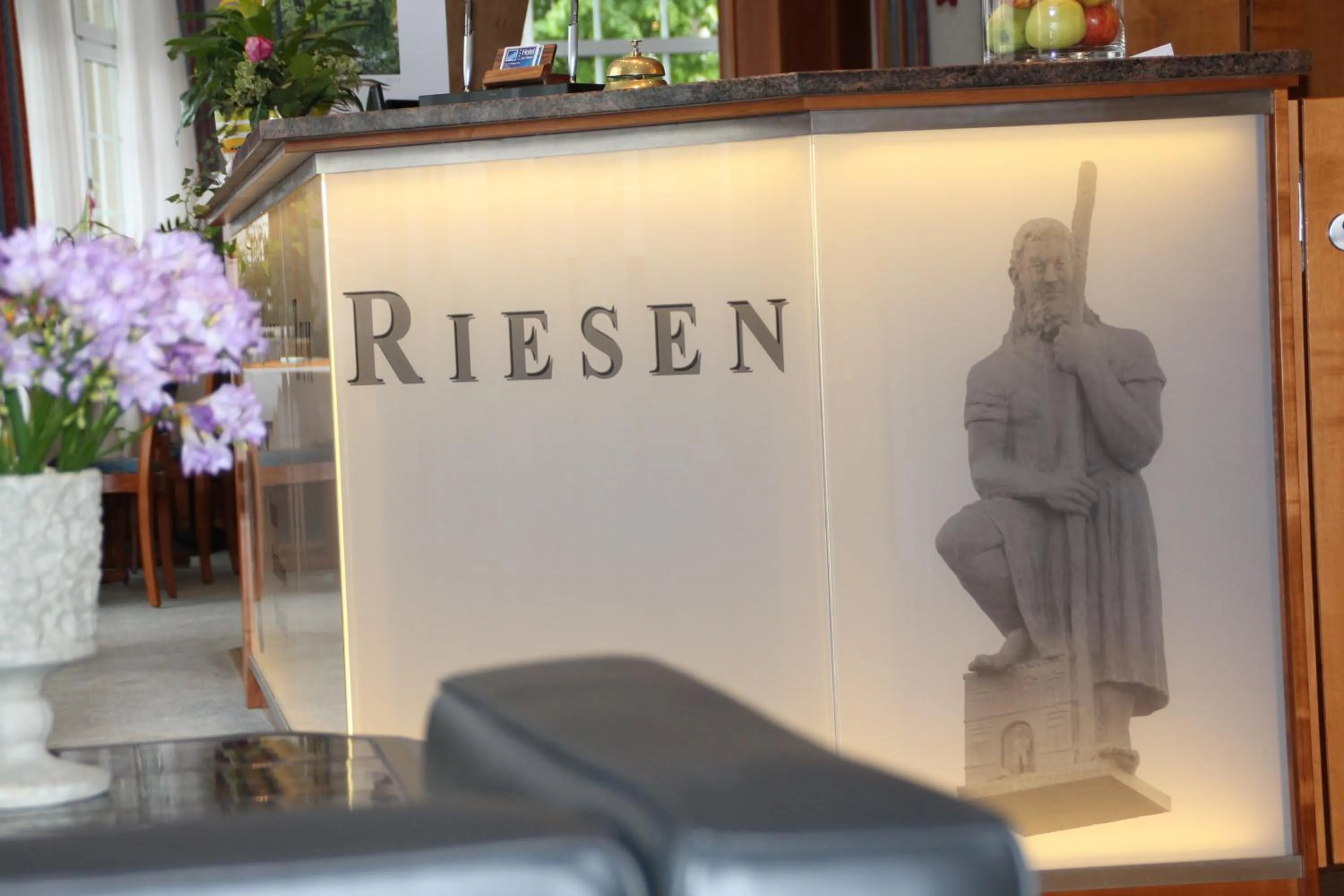 Lobby or reception in Trip Inn Hotel Zum Riesen Hanau