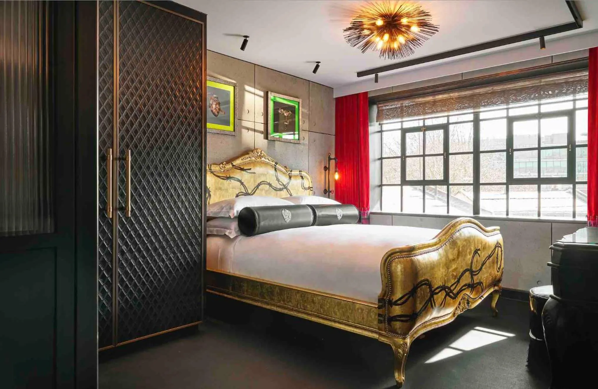 Bed in Chateau Denmark London