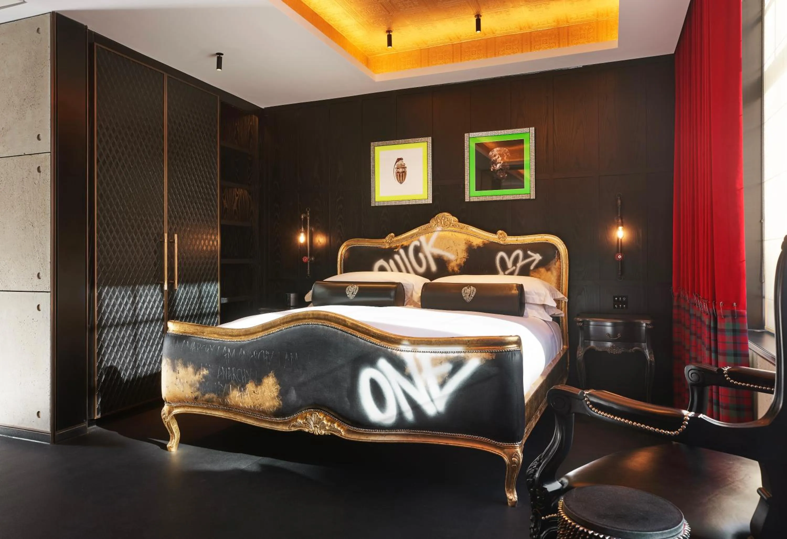 Bed in Chateau Denmark London