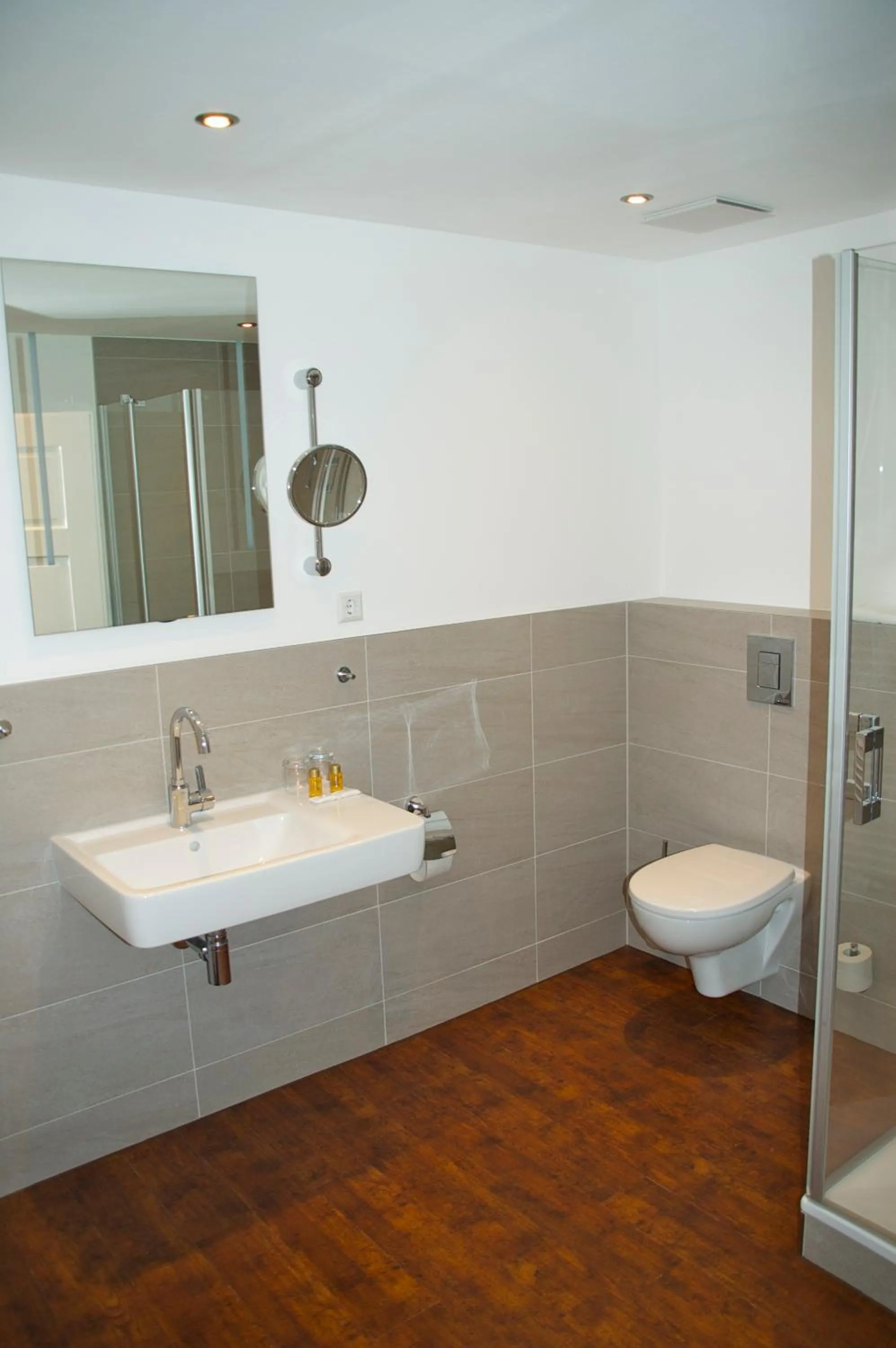 Bathroom in Hotel Hirsch