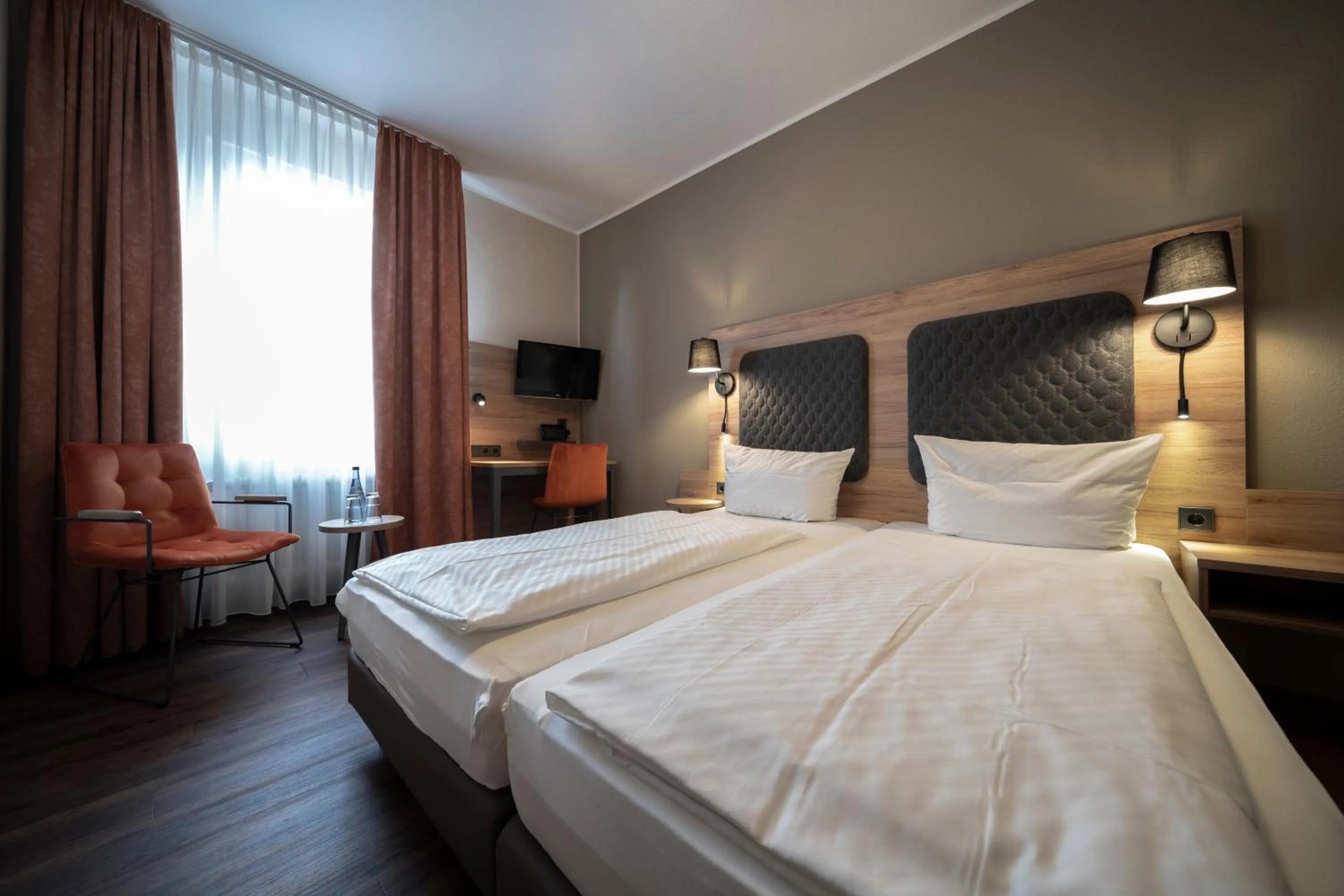 Photo of the whole room, Bed in Hotel Hirsch