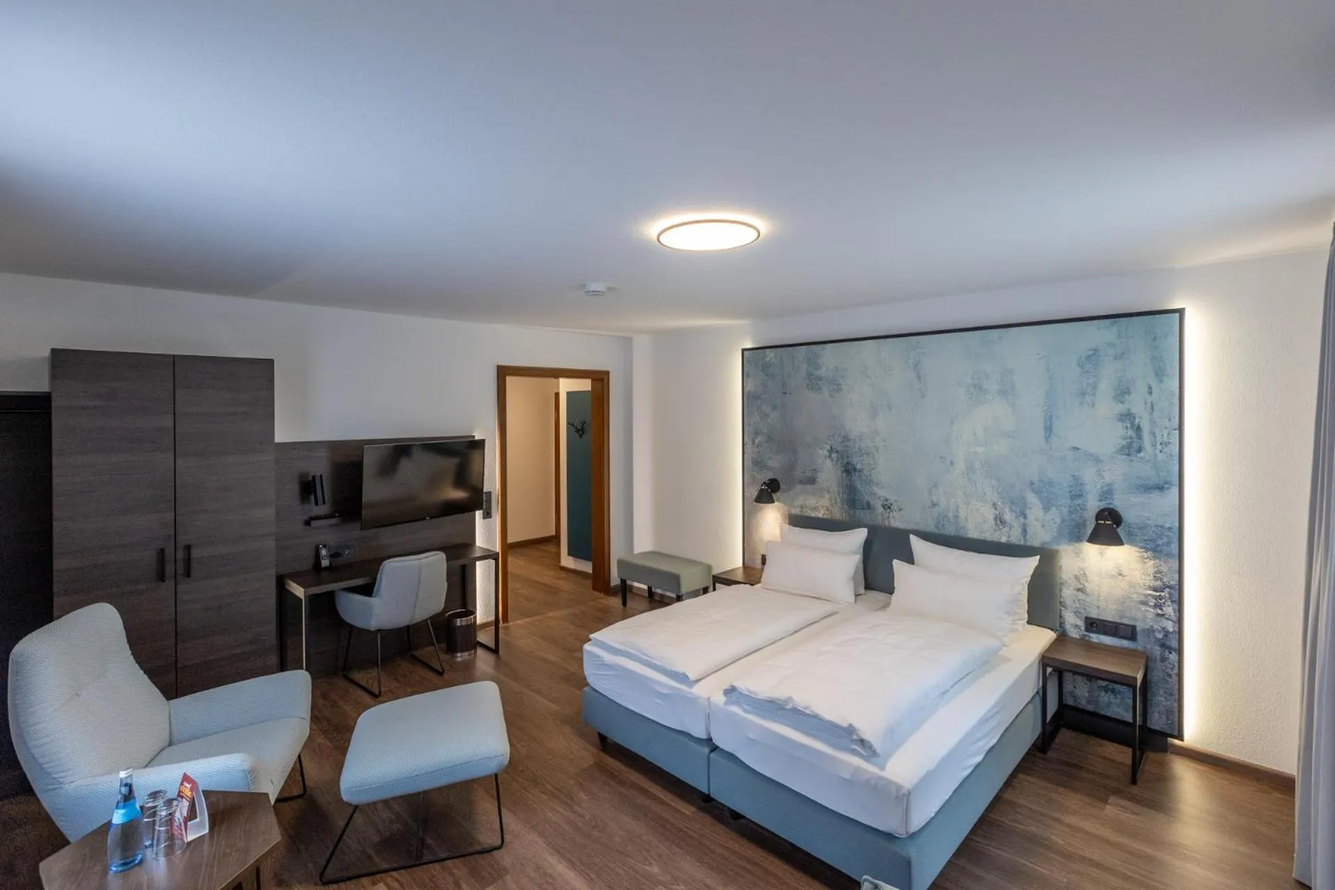 Photo of the whole room, Bed in Hotel Hirsch