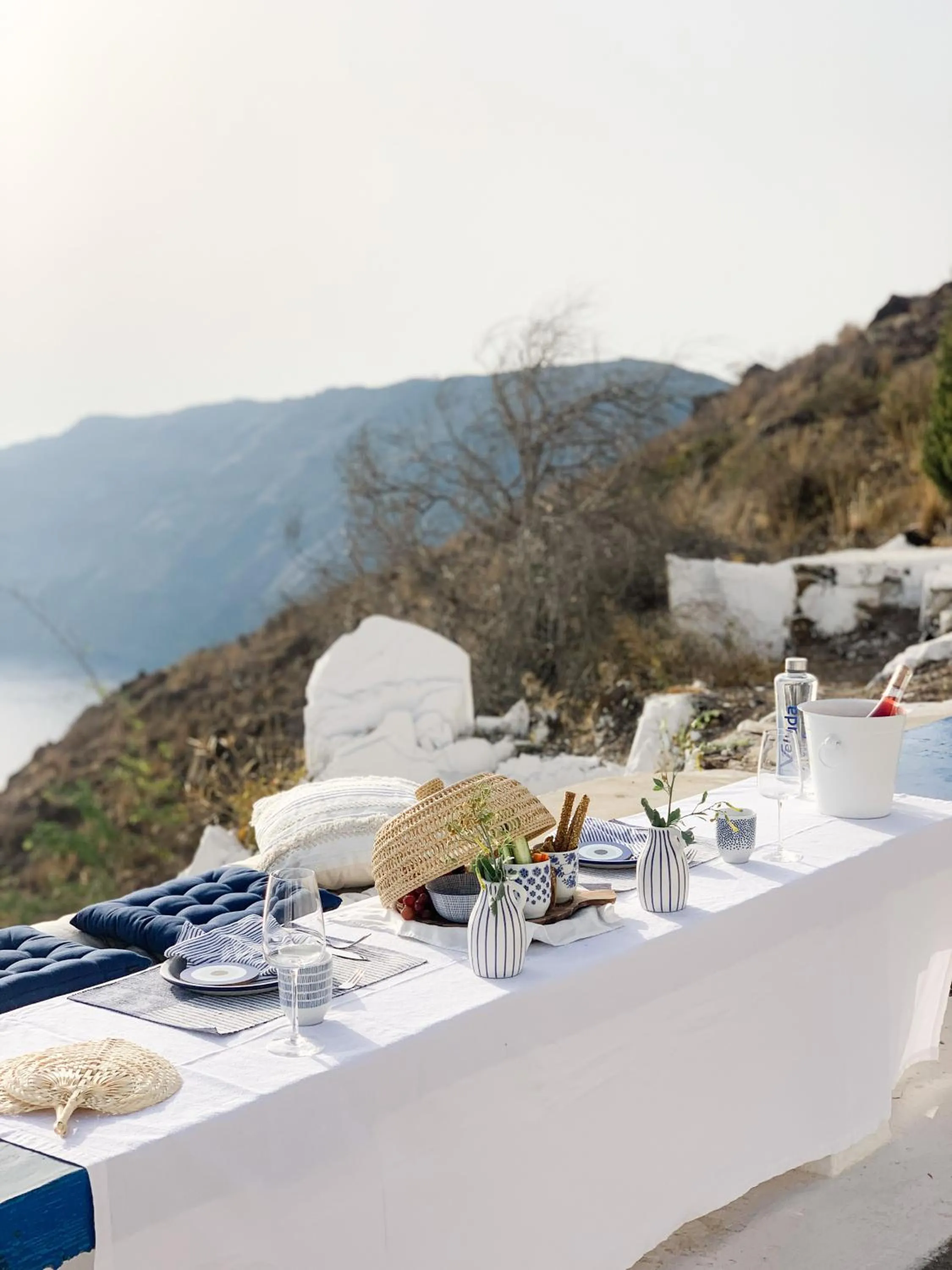 Entertainment in Mod Santorini Vegan Accommodation