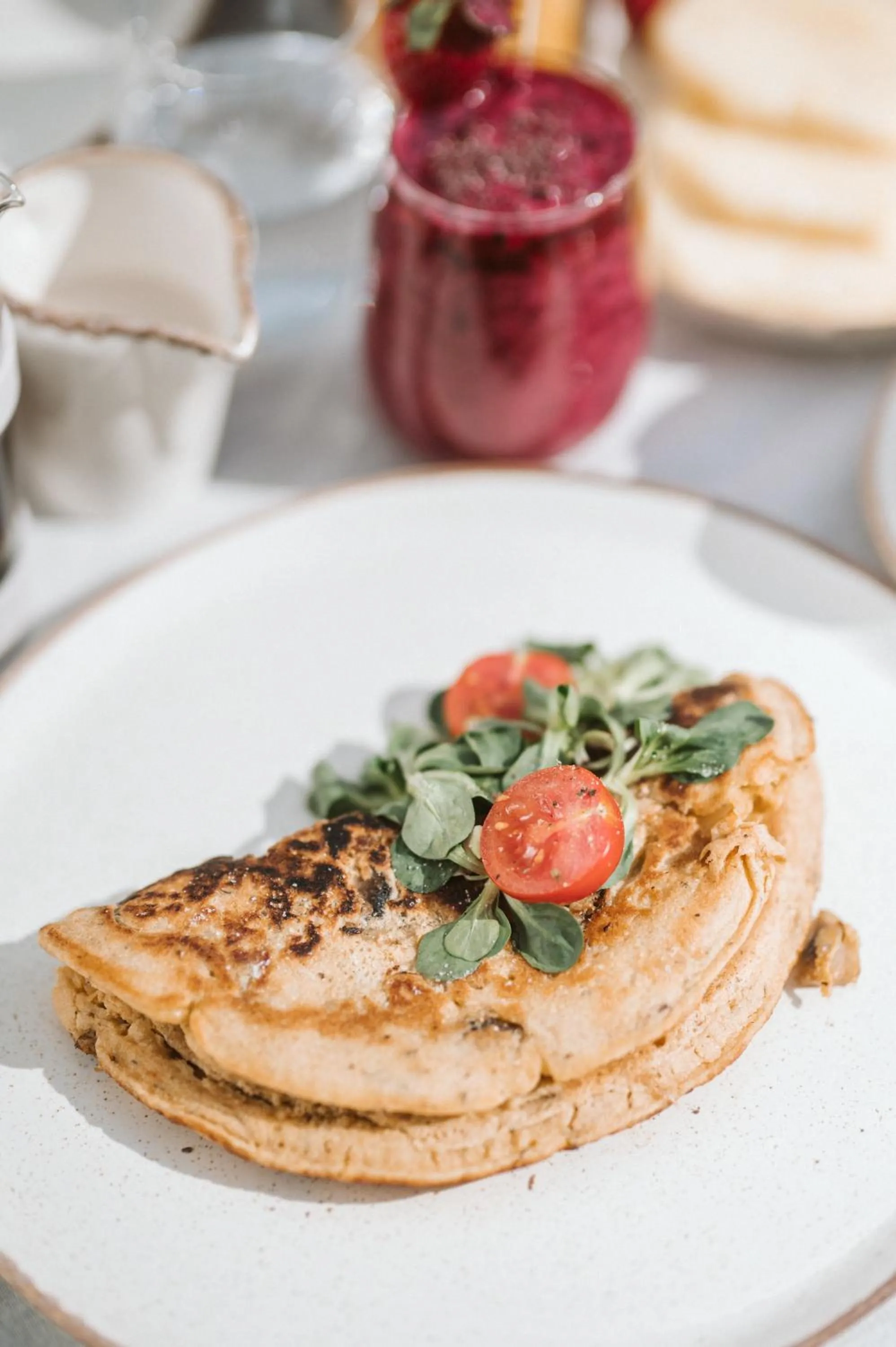 Food and drinks in Mod Santorini Vegan Accommodation