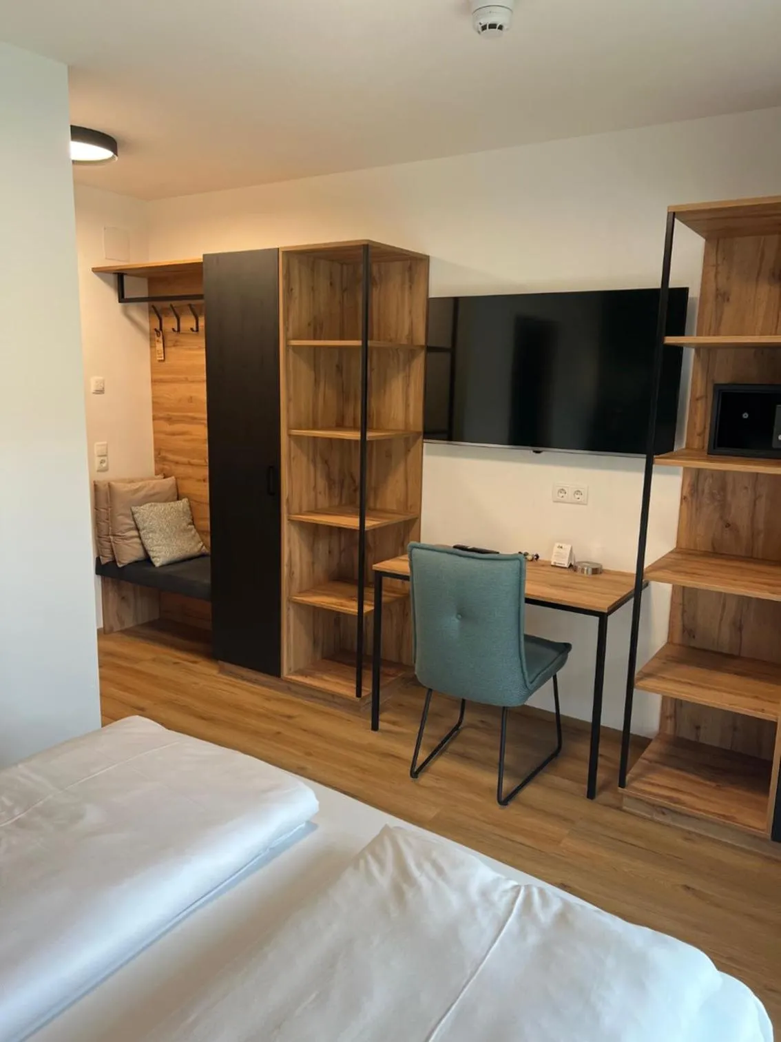 Photo of the whole room, Bed in Wander- und Familienhotel Erika