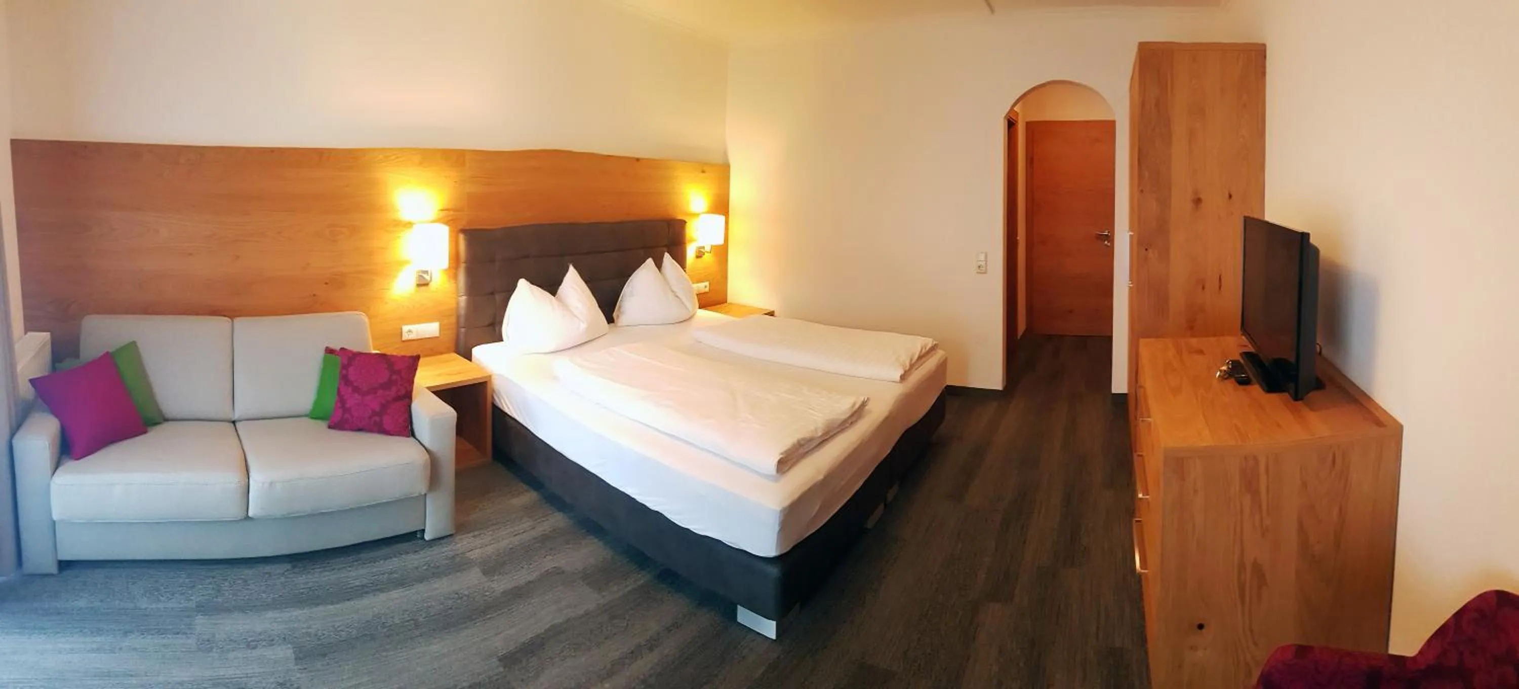 TV and multimedia, Bed in Wander- und Familienhotel Erika