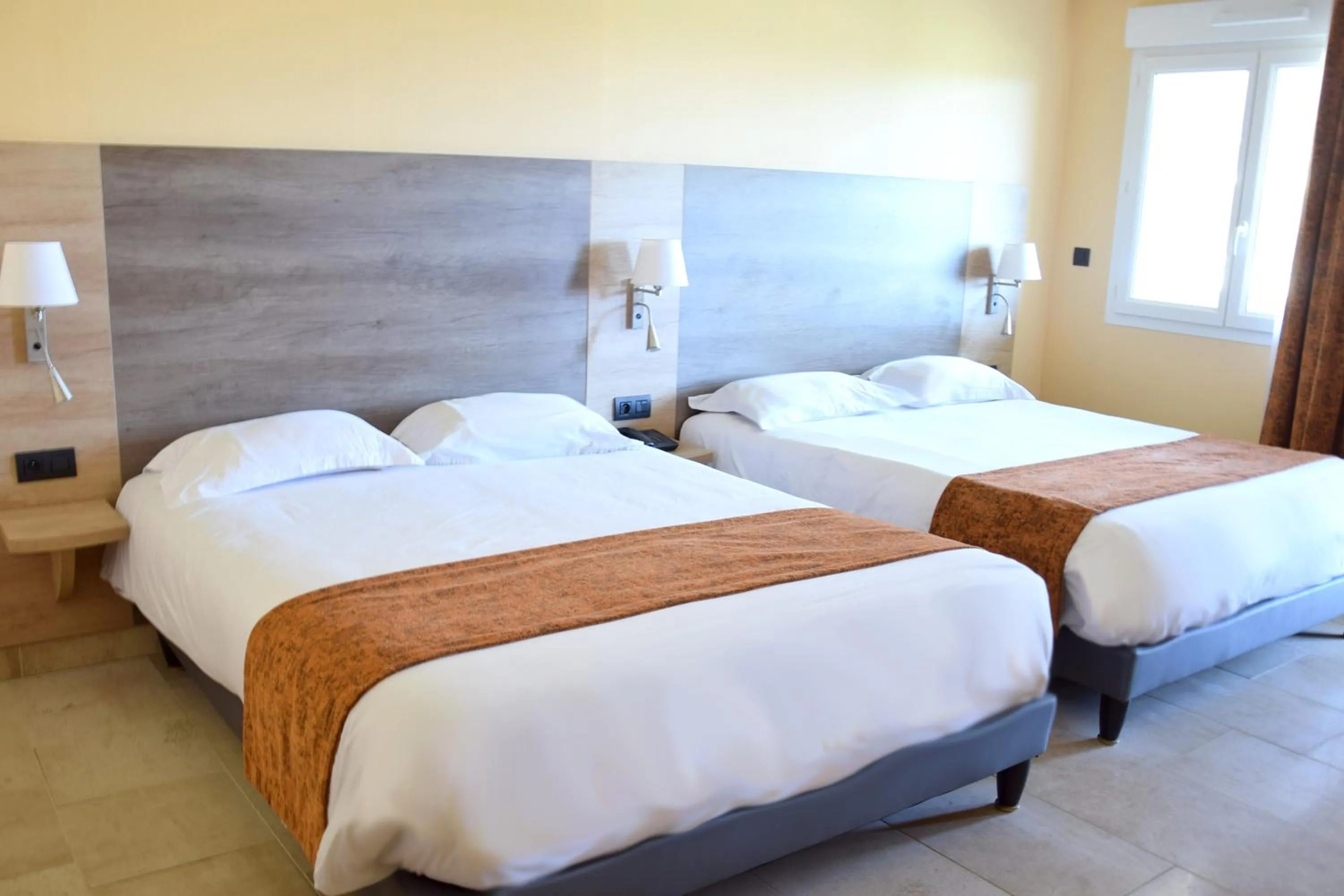 Bedroom, Bed in Logis Des Sources