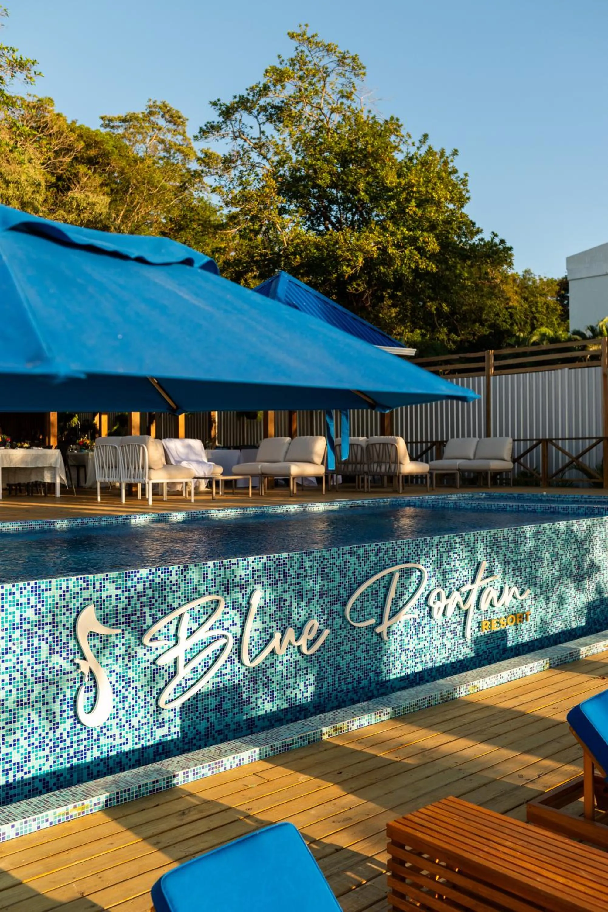 Property building in Blue Roatan Resort