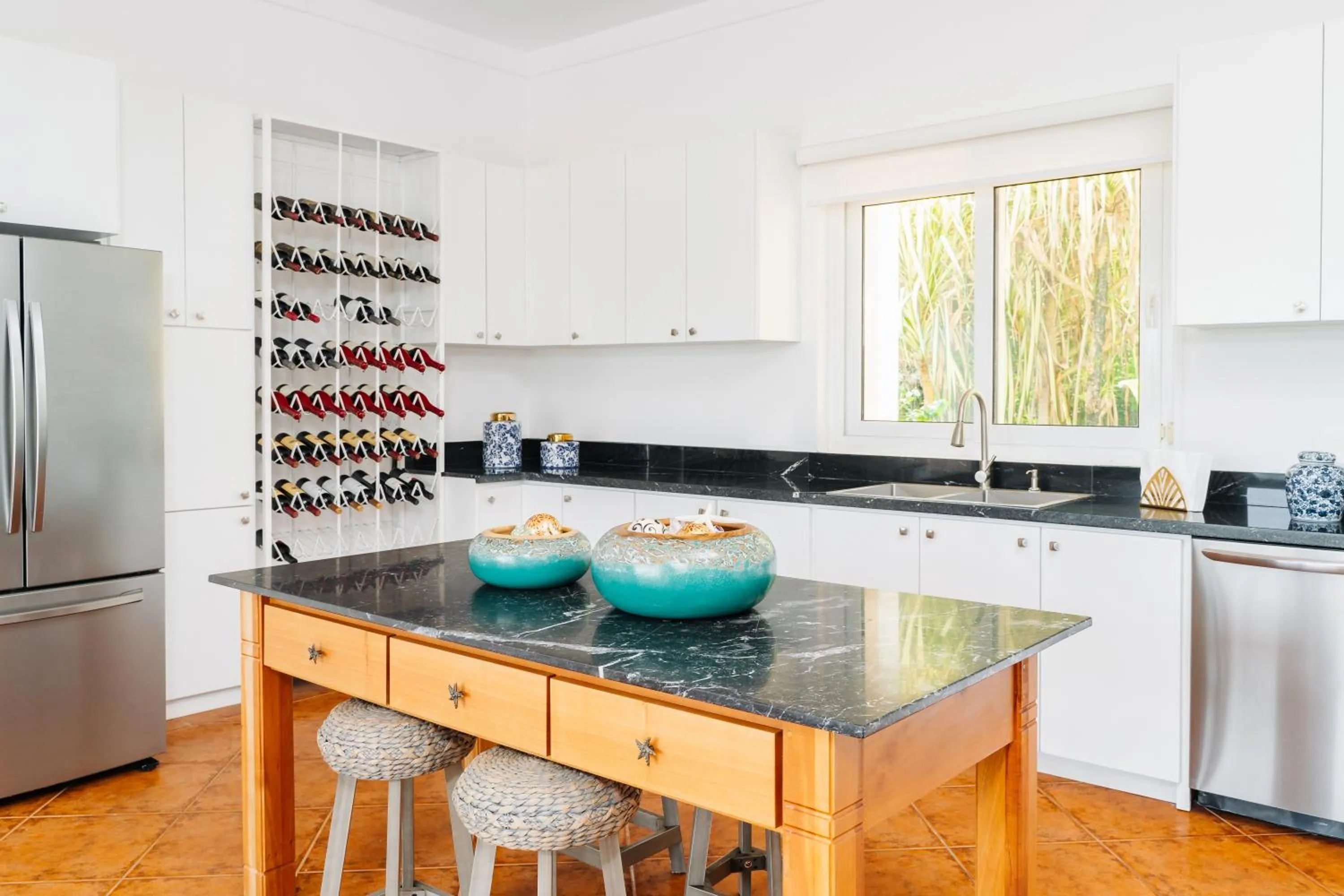 Kitchen or kitchenette in Blue Roatan Resort
