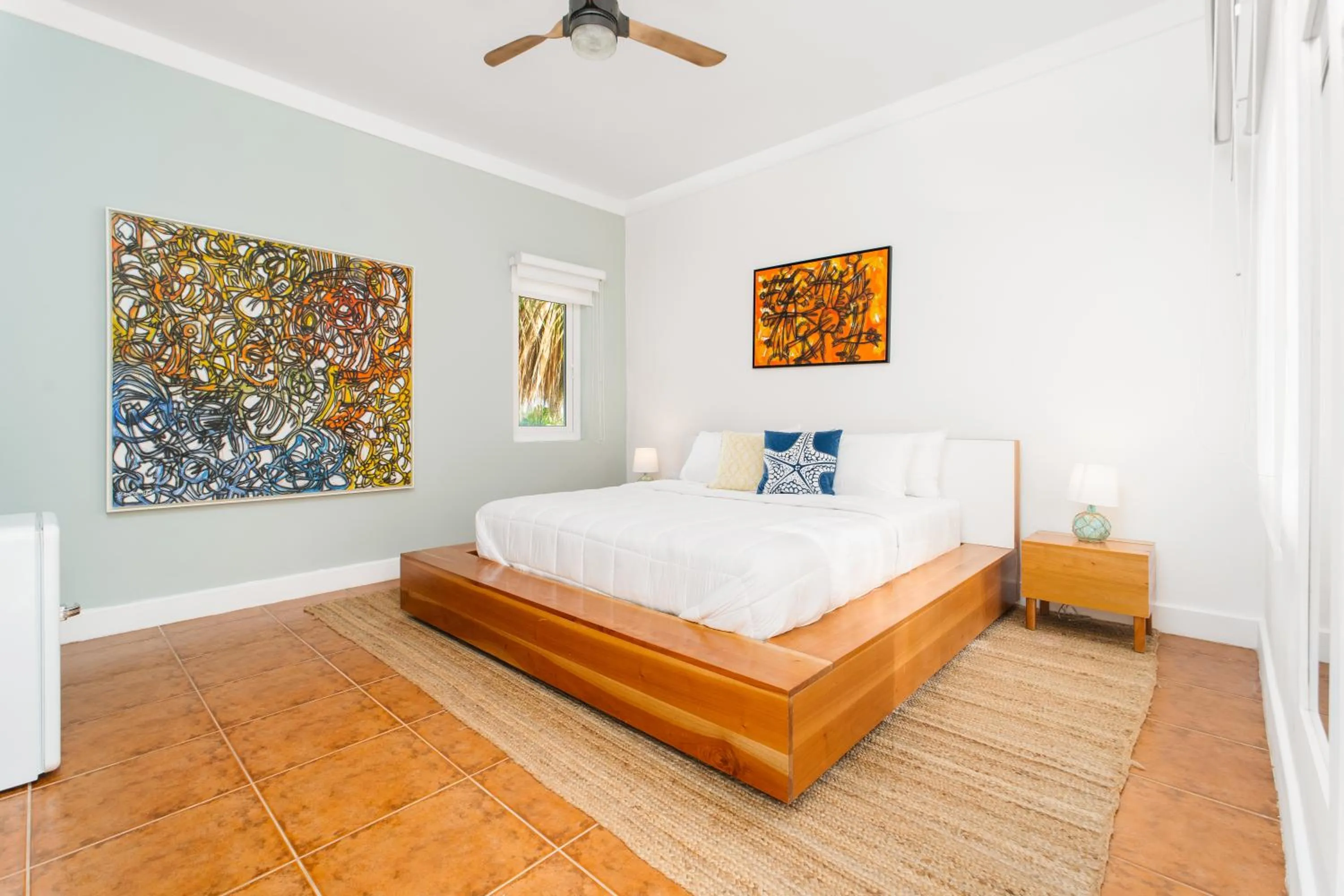 Bed in Blue Roatan Resort