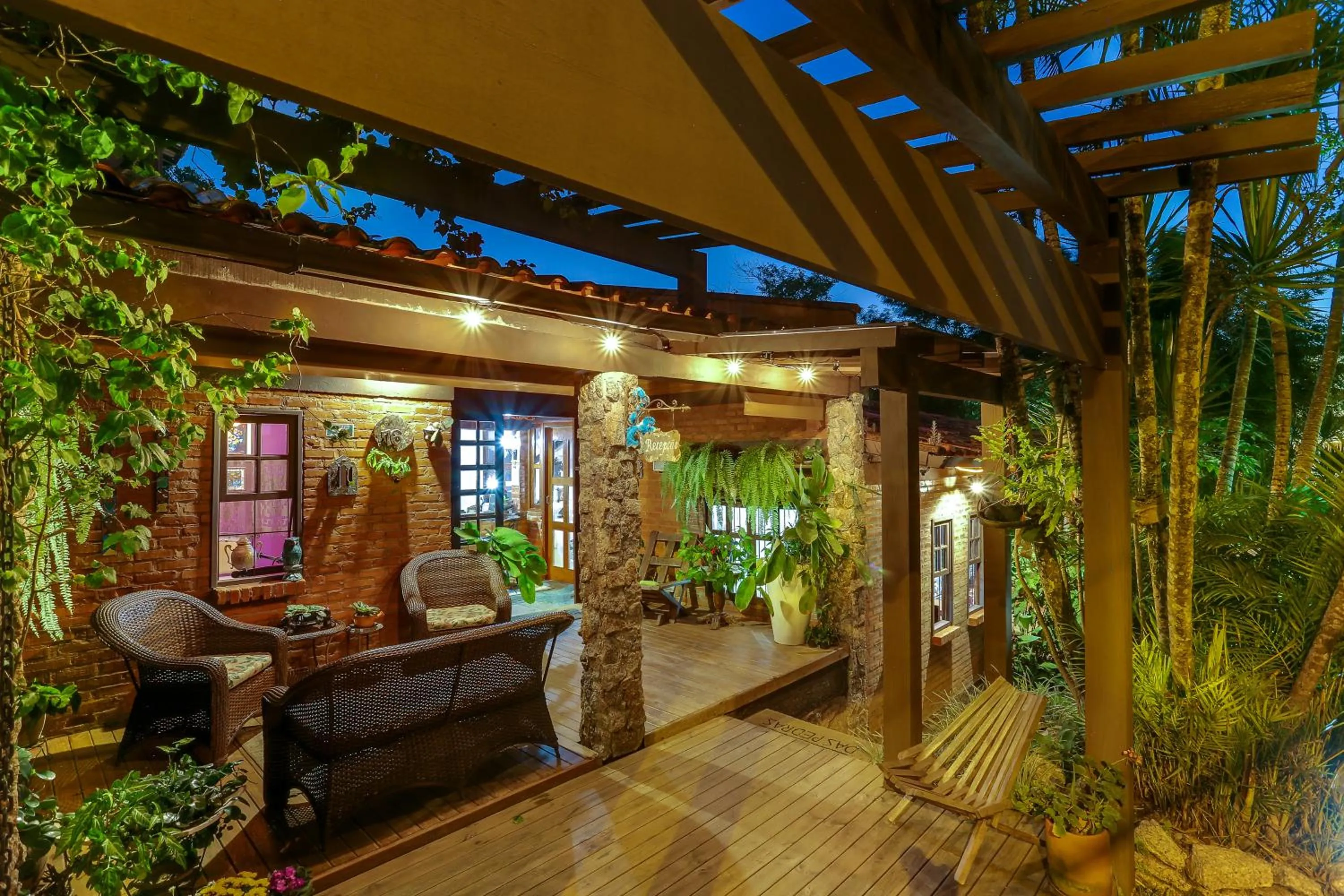 Facade/entrance in Morada das Pedras