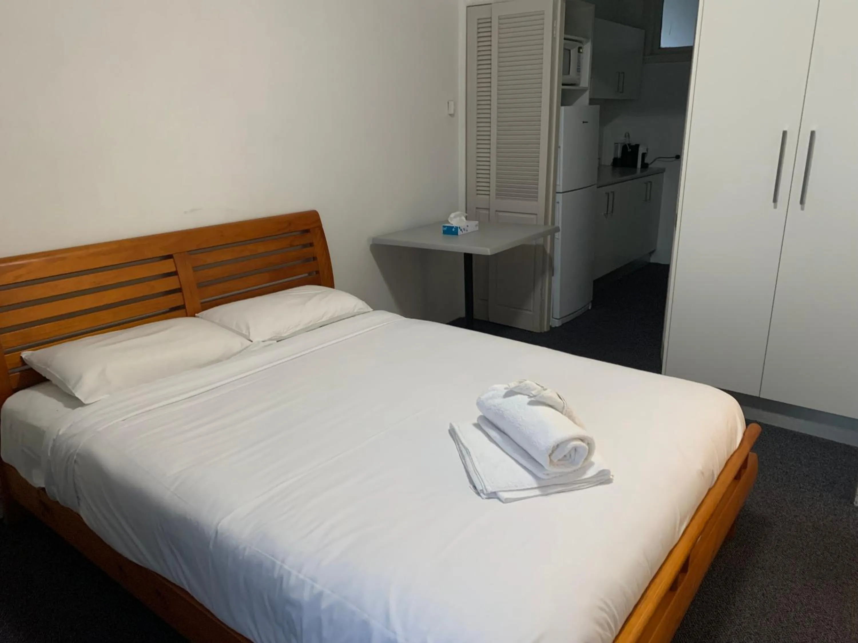 Bed in Lake Munmorah Motel