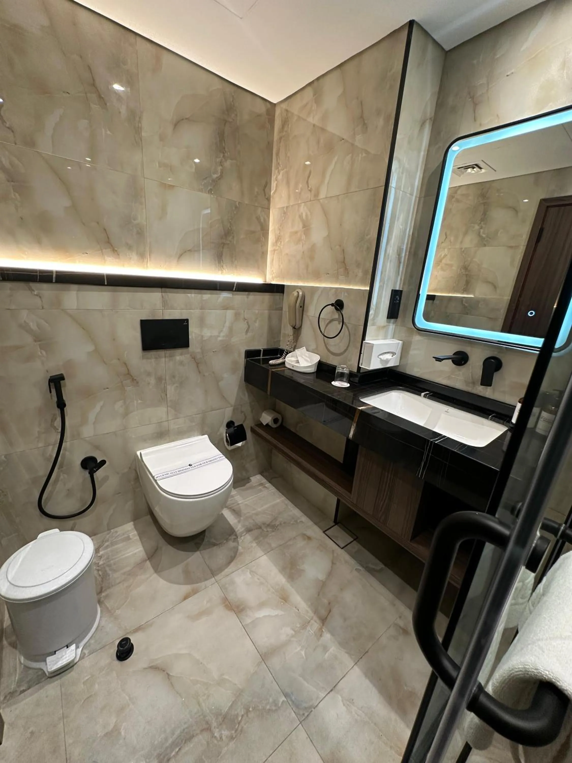 Bathroom in Dubai Grand Hotel by Fortune, Dubai Airport