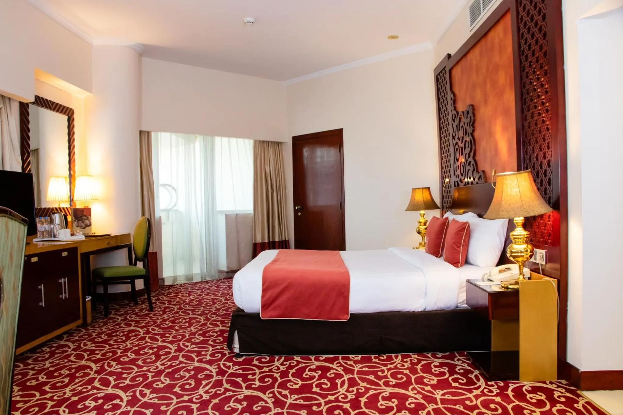 Bedroom, Bed in Dubai Grand Hotel by Fortune, Dubai Airport