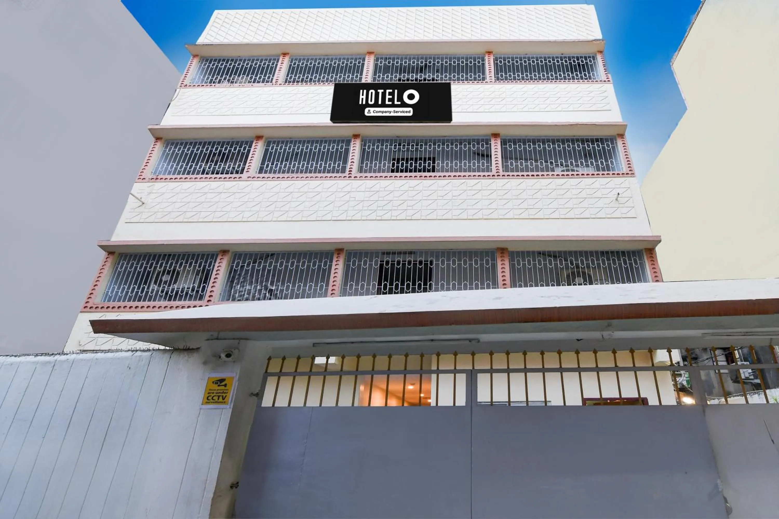 Facade/entrance in Super Hotel O Picnic Garden formerly Amaris Stay