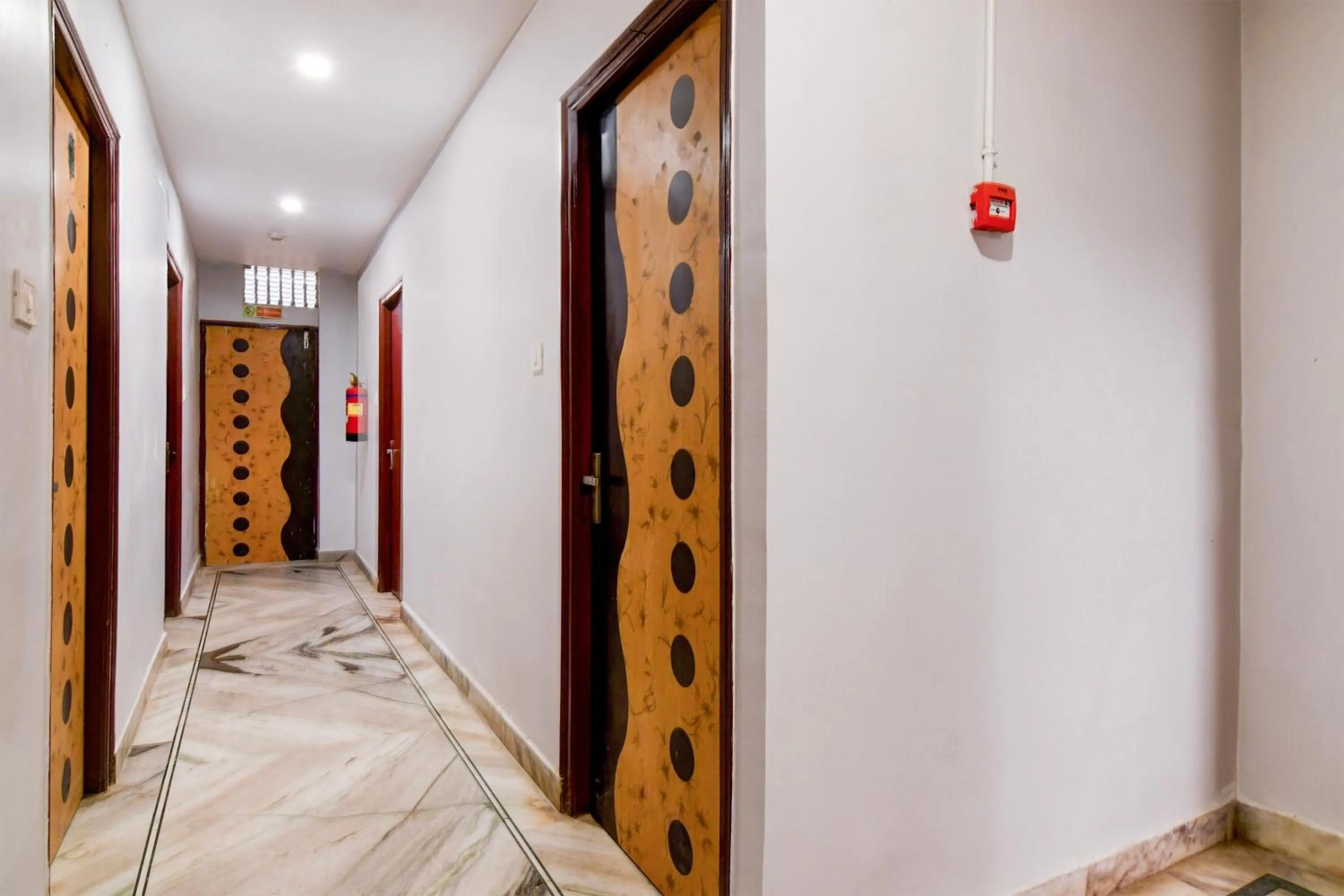 Lobby or reception in Super Hotel O Picnic Garden formerly Amaris Stay