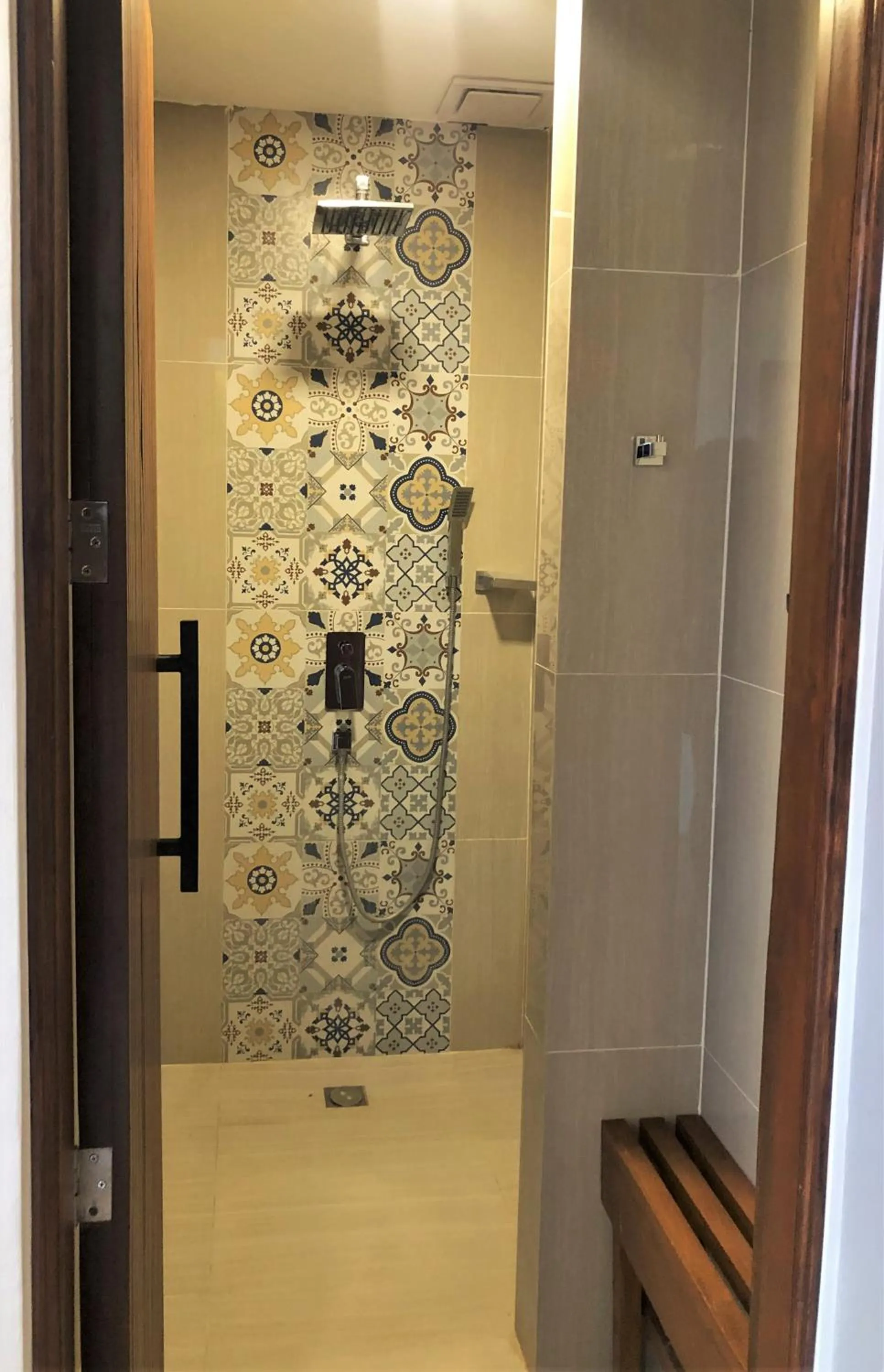 Shower in Cocoons Club Laiya