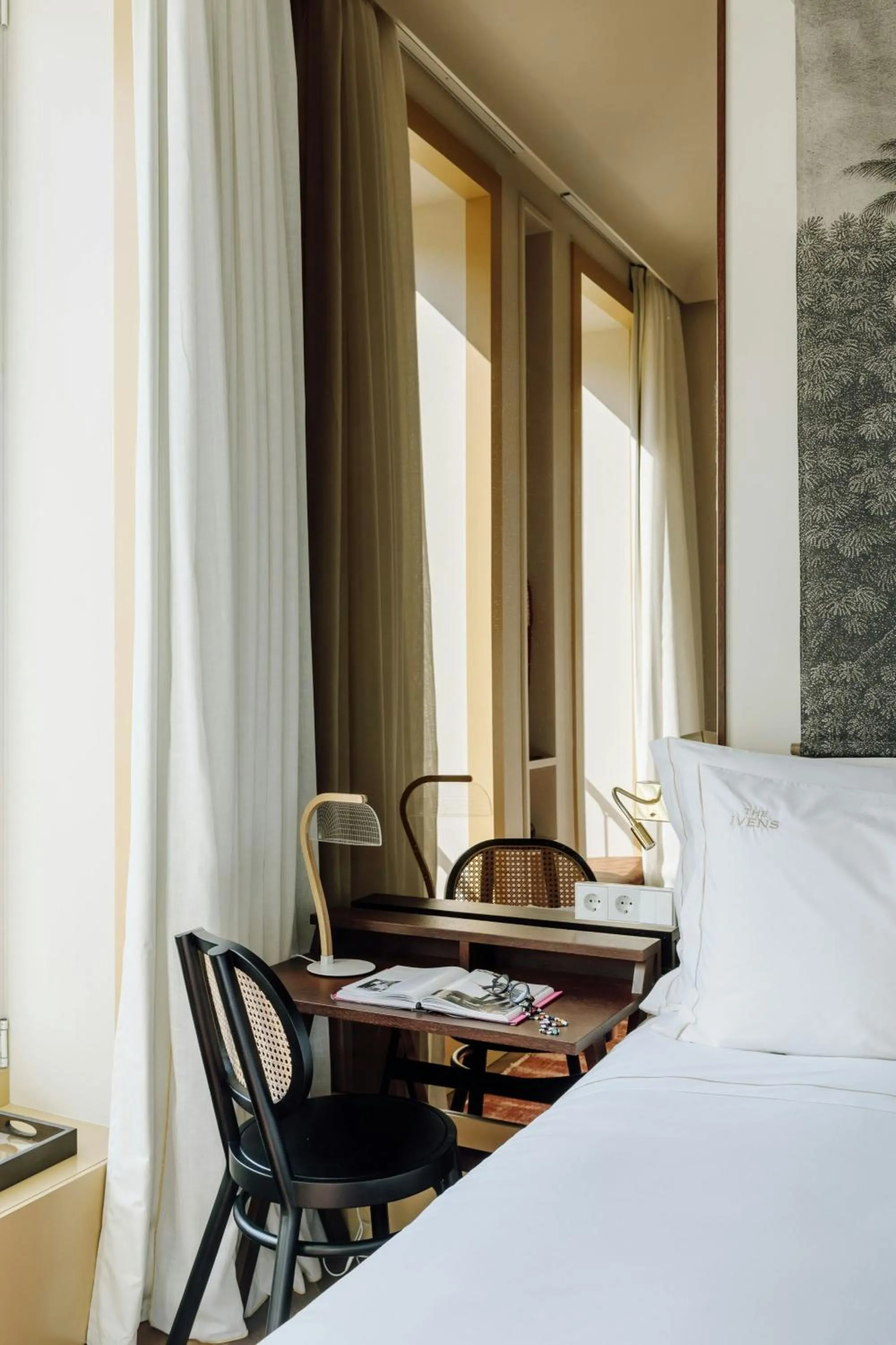 Photo of the whole room, Bed in The Ivens, Autograph Collection