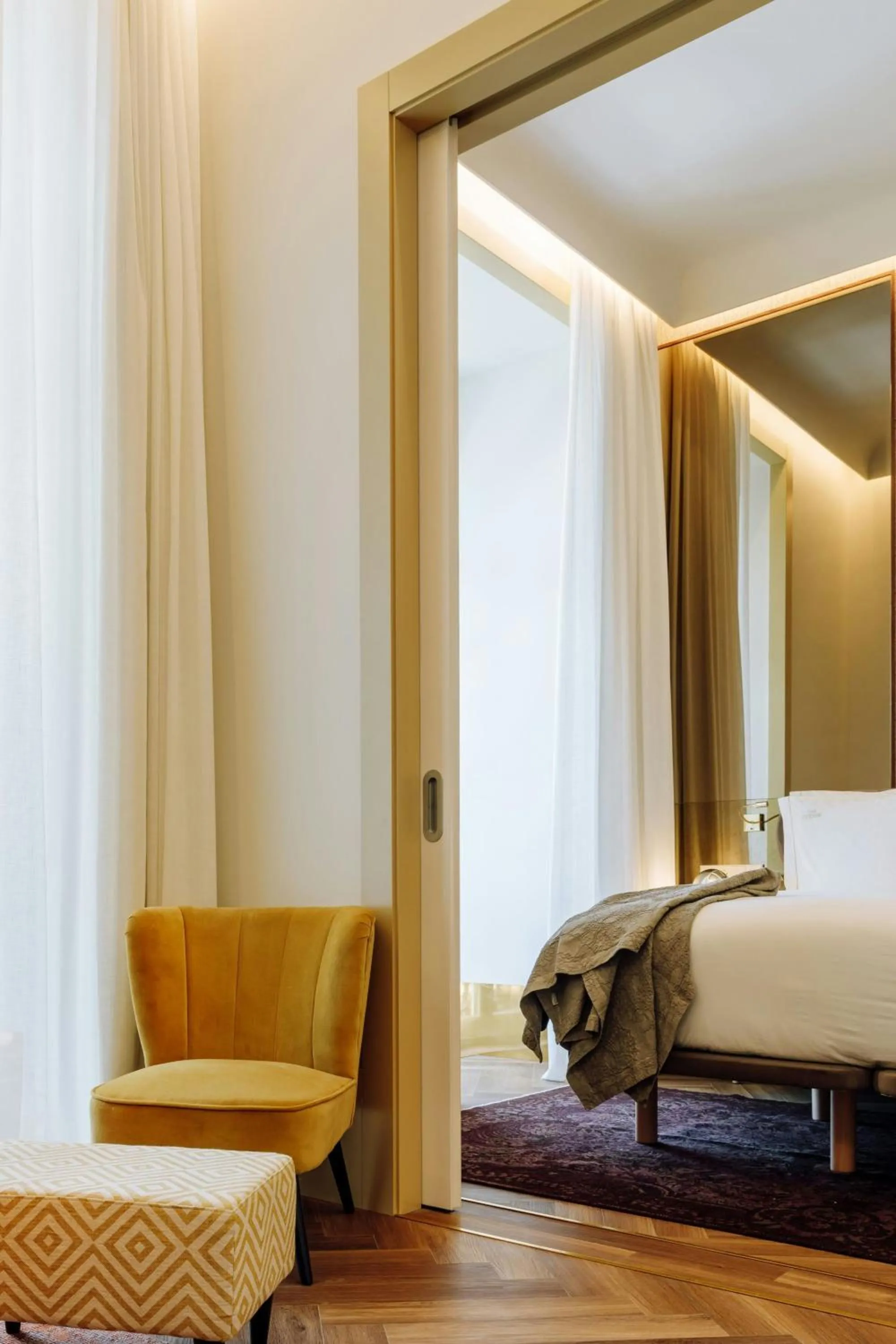 Photo of the whole room, Bed in The Ivens, Autograph Collection