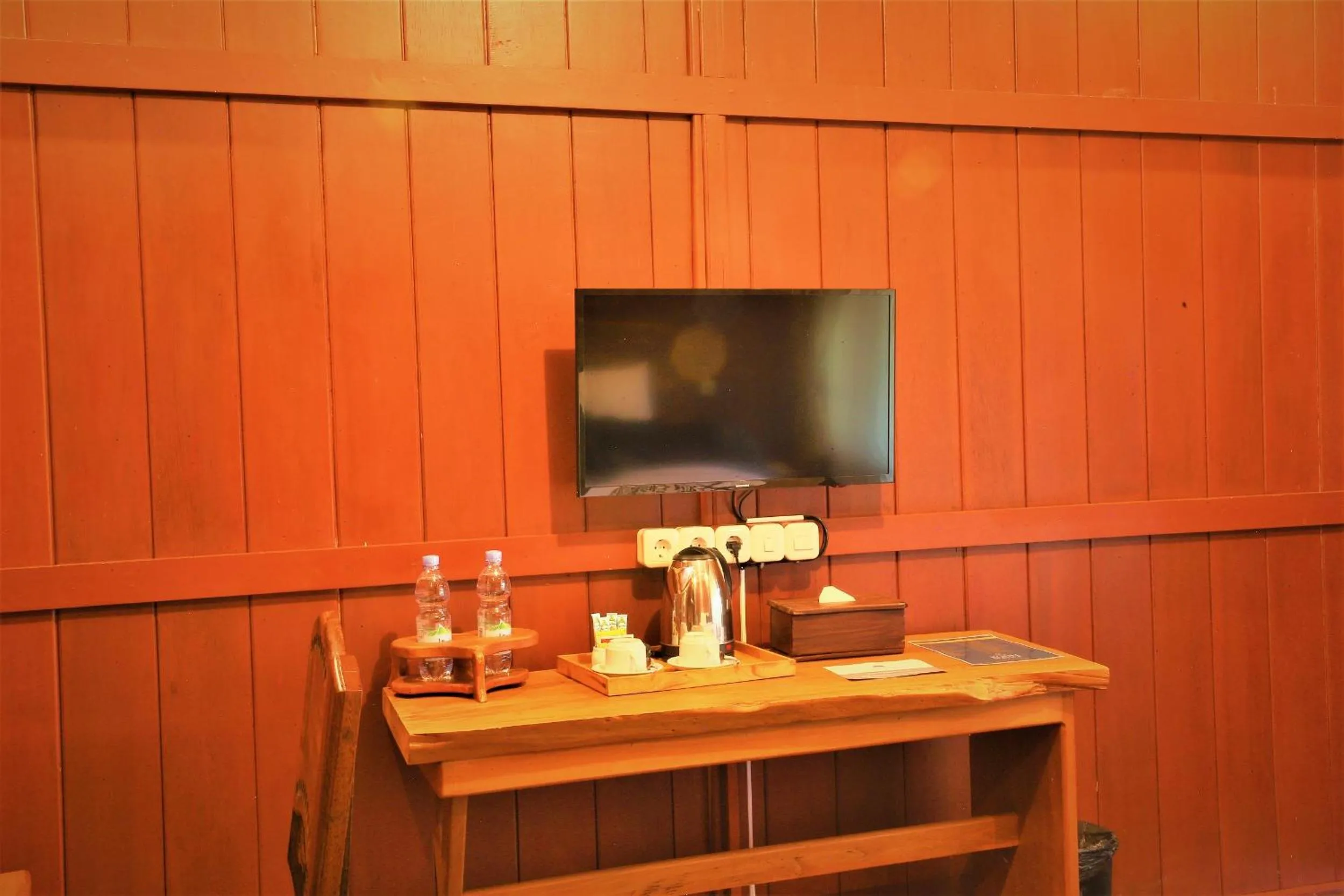 TV and multimedia in Kasuari Exotic Resort Magelang