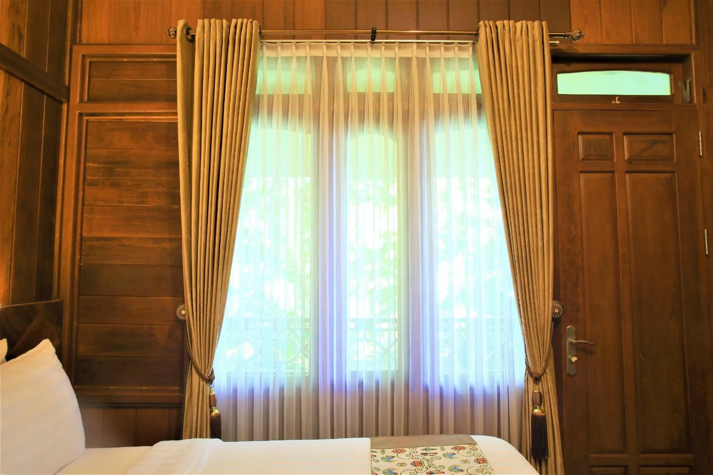 Bedroom, Bed in Kasuari Exotic Resort Magelang