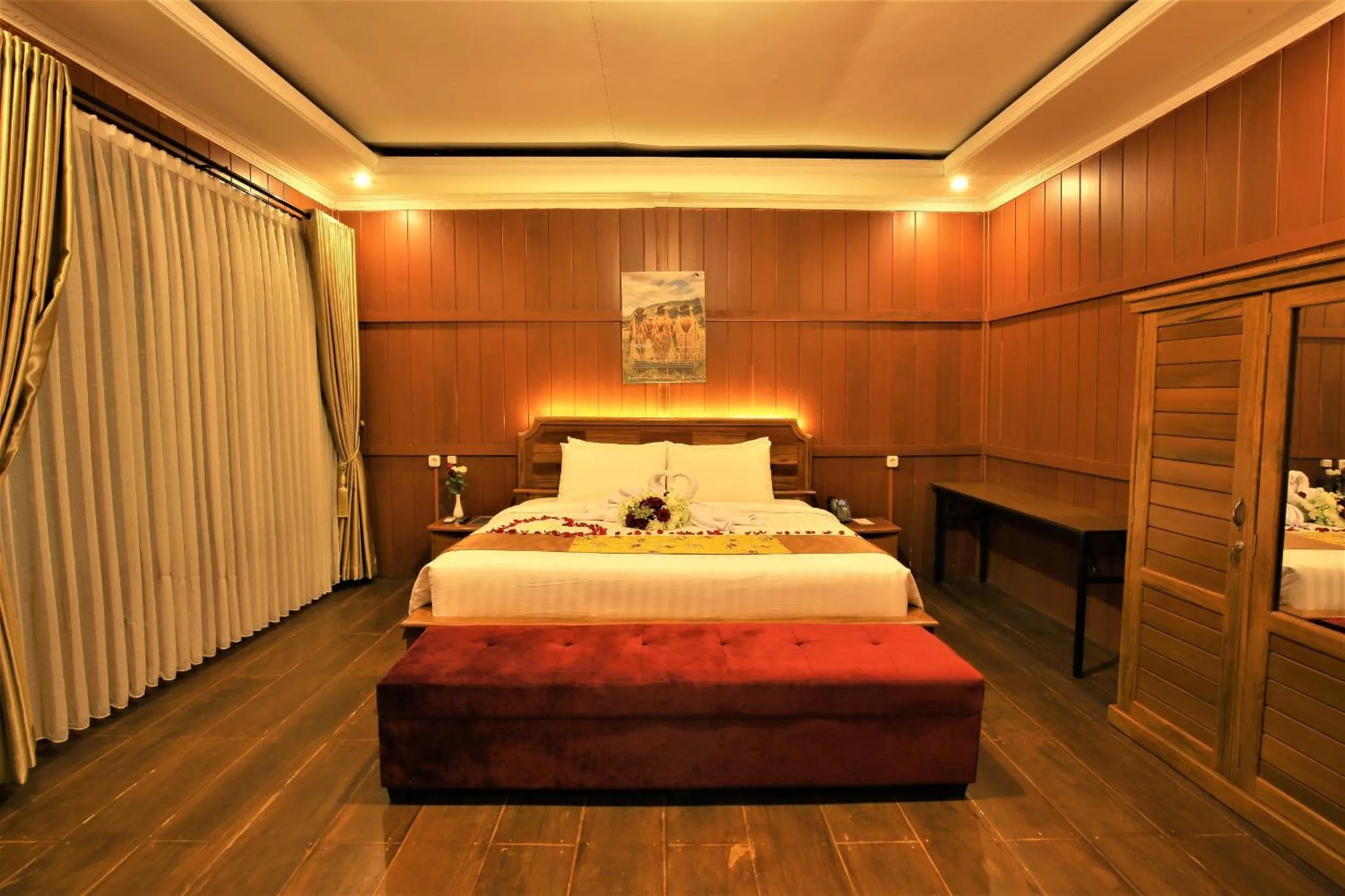 Bed in Kasuari Exotic Resort Magelang