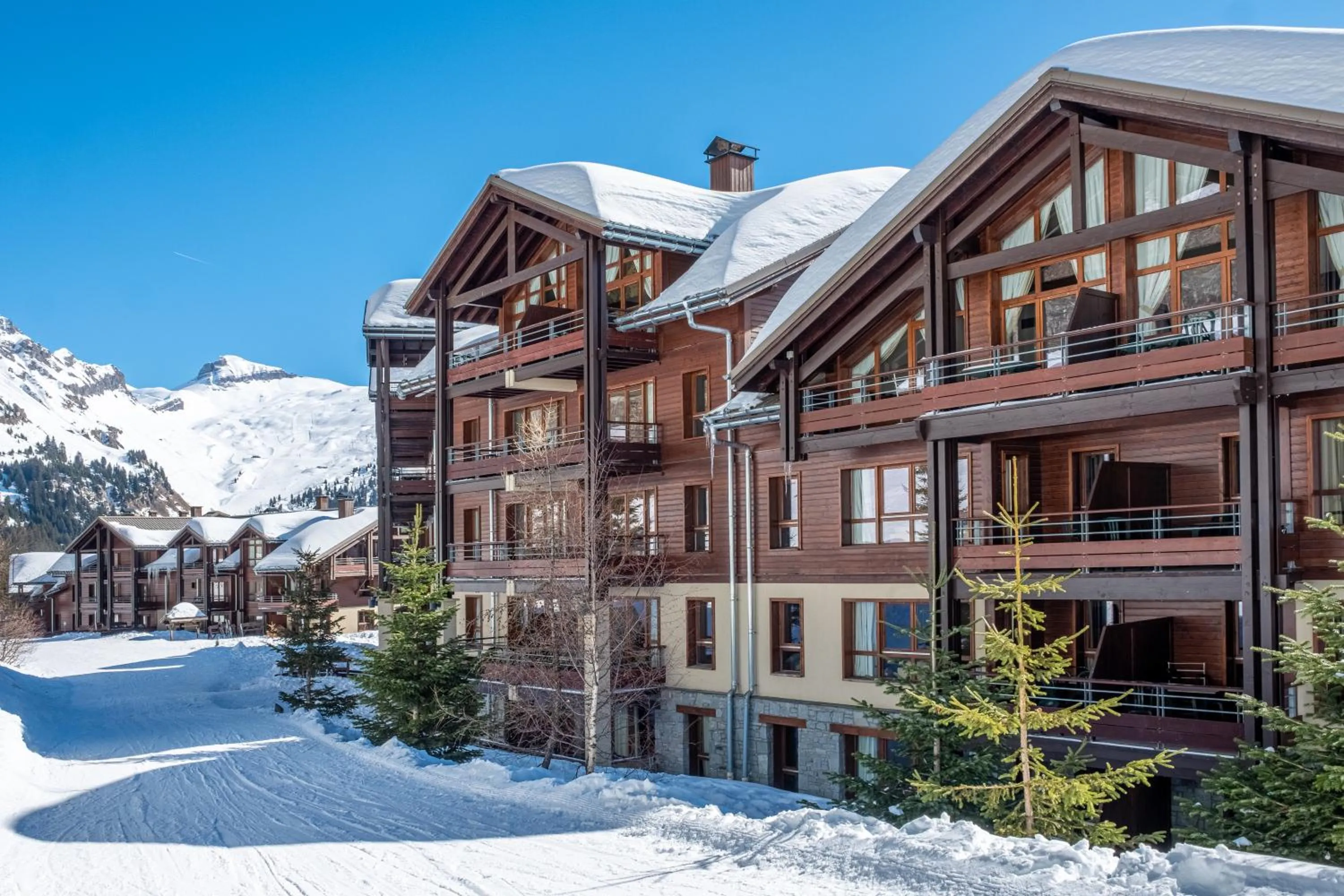 Property building in Résidence Pierre & Vacances Premium Les Terrasses d'Eos