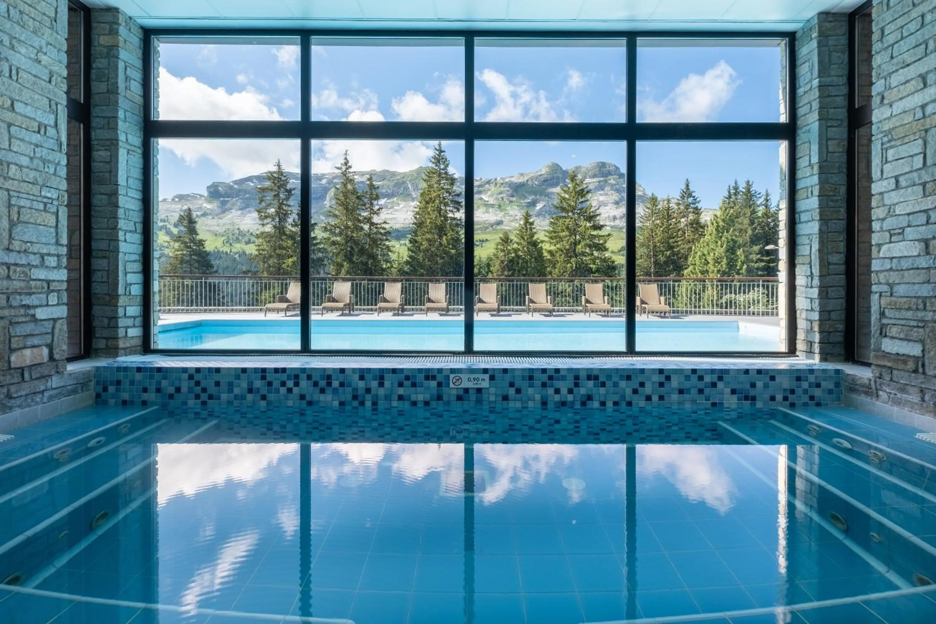 Pool view in Résidence Pierre & Vacances Premium Les Terrasses d'Eos