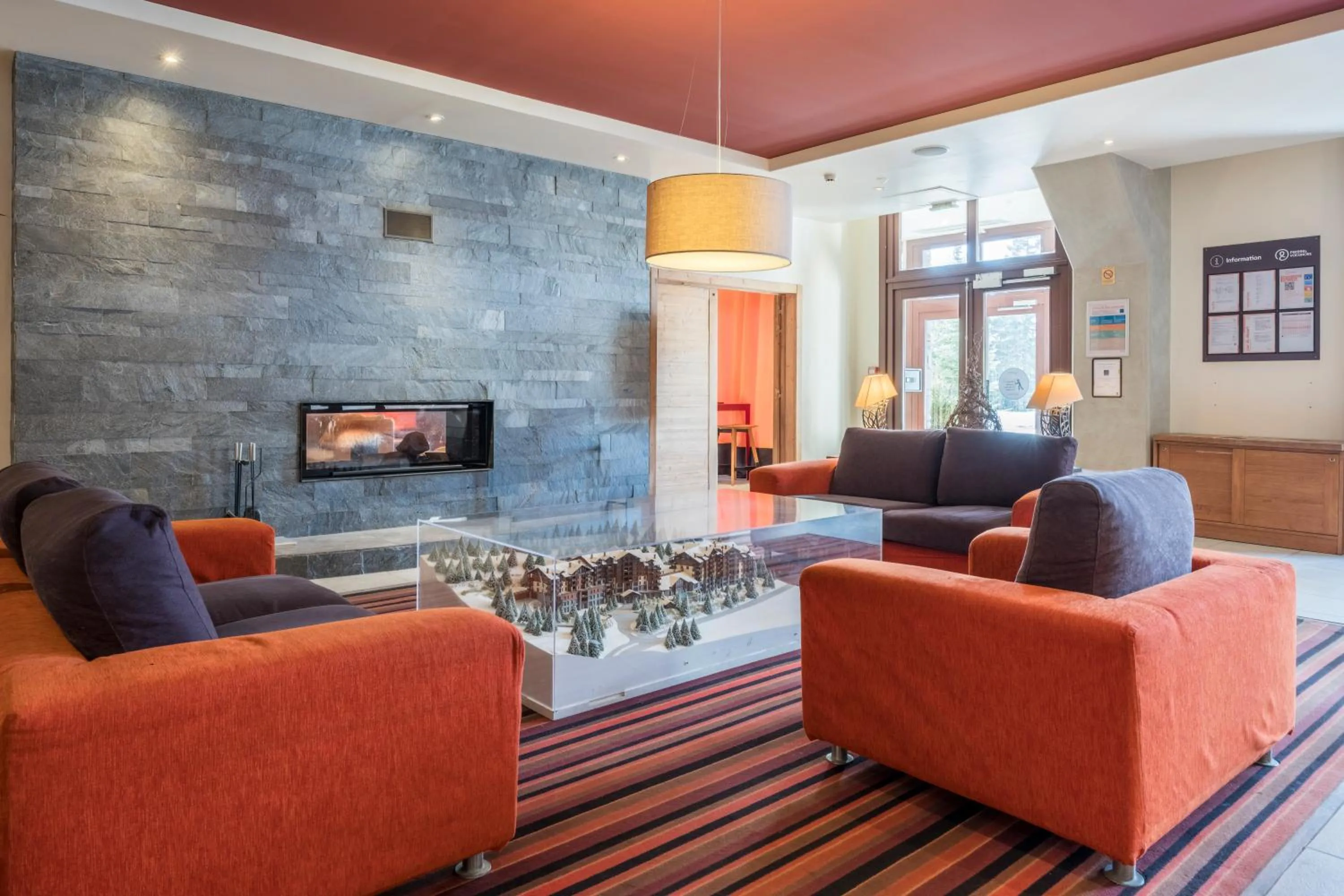 Lobby or reception in Résidence Pierre & Vacances Premium Les Terrasses d'Eos