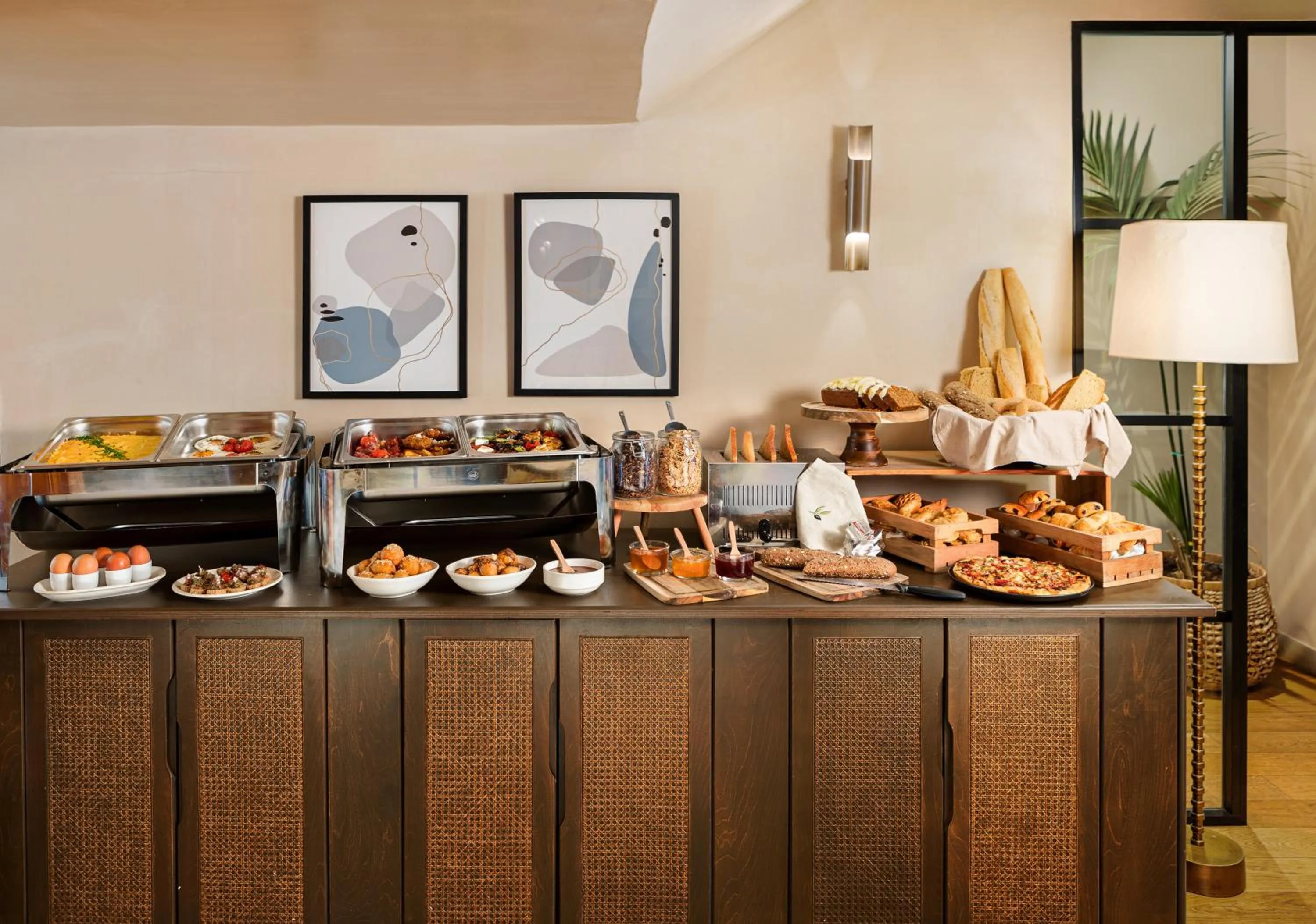 Restaurant/places to eat in The Residence Aiolou Hotel & Spa