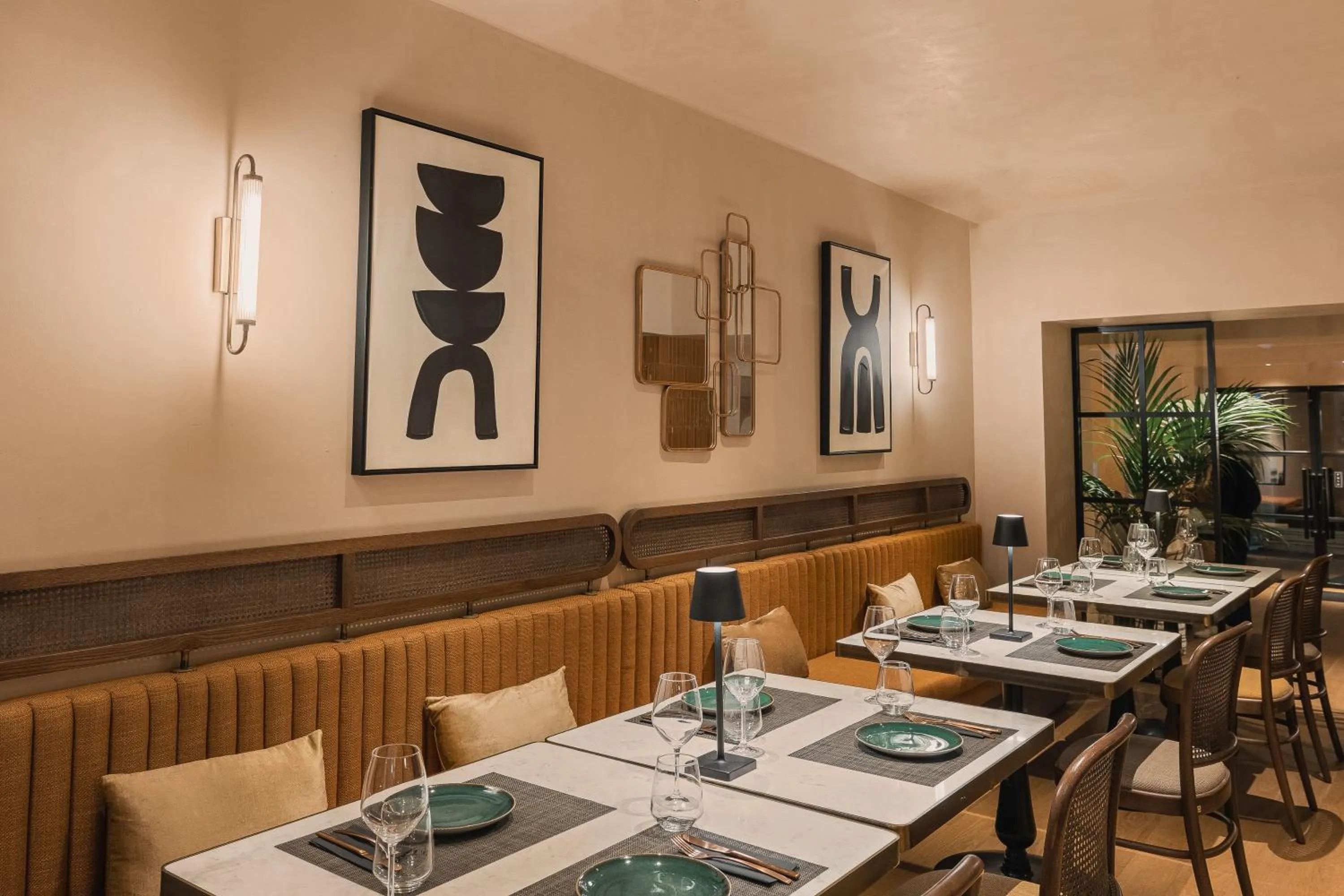 Restaurant/places to eat in The Residence Aiolou Hotel & Spa