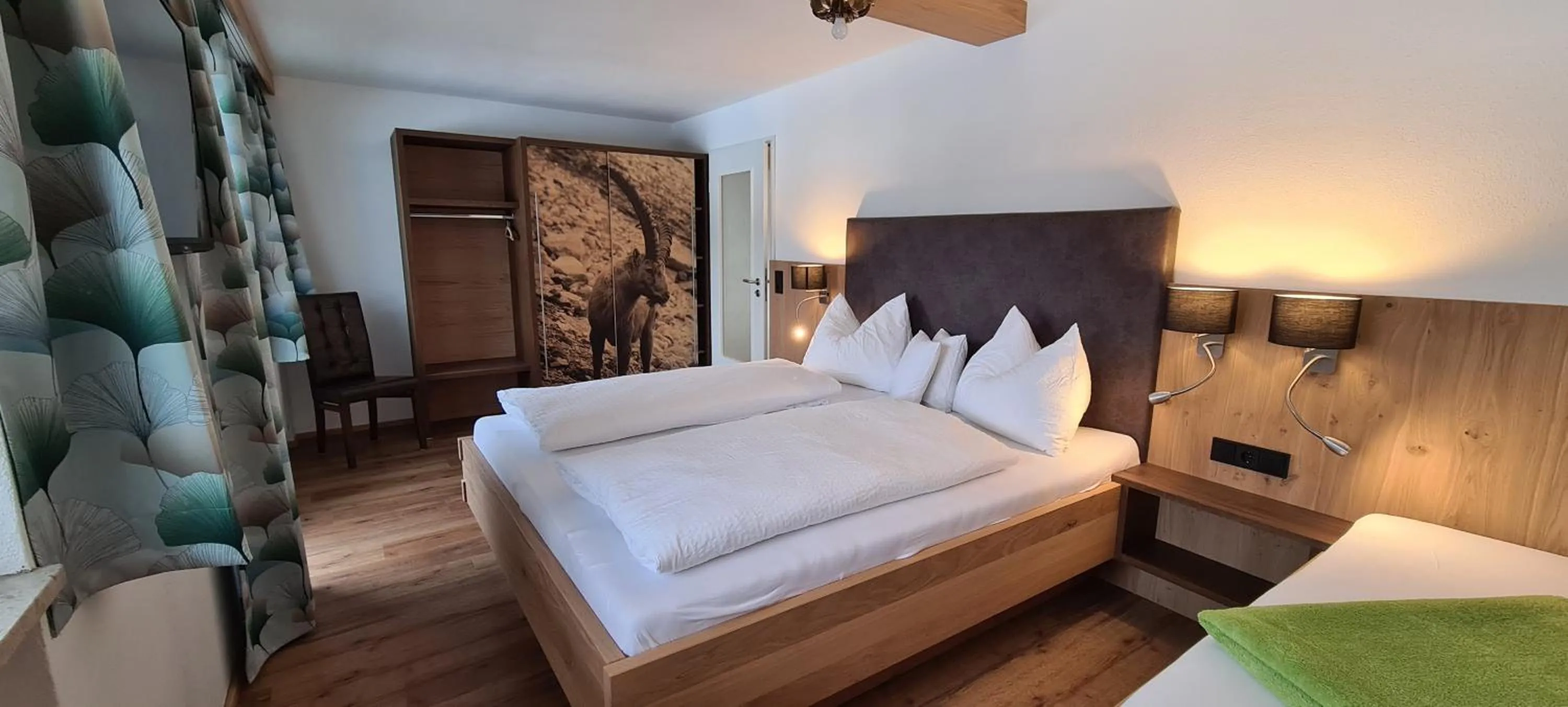 Bedroom, Bed in Haus Haberstock