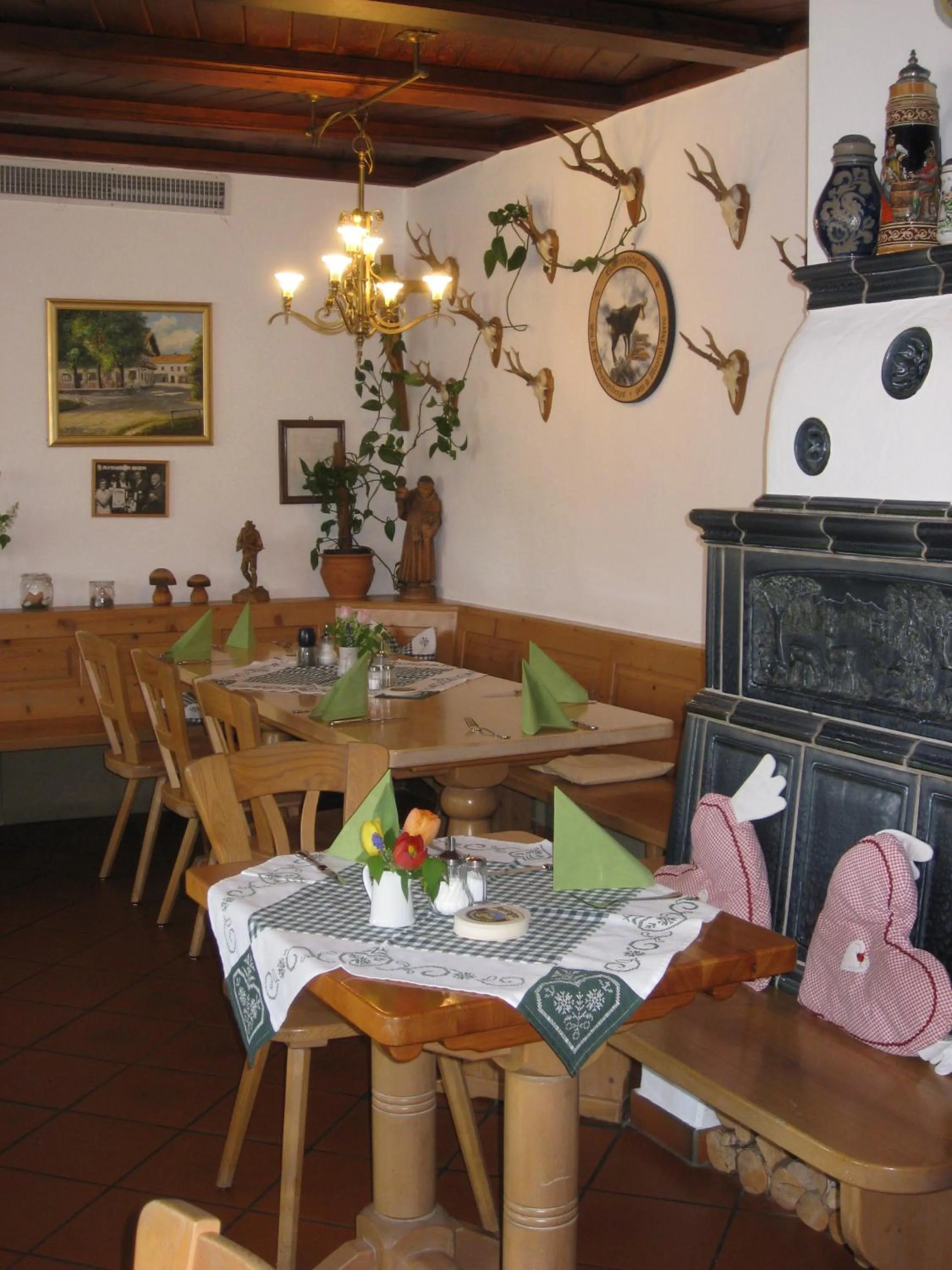 Restaurant/places to eat in Hotel Haflhof