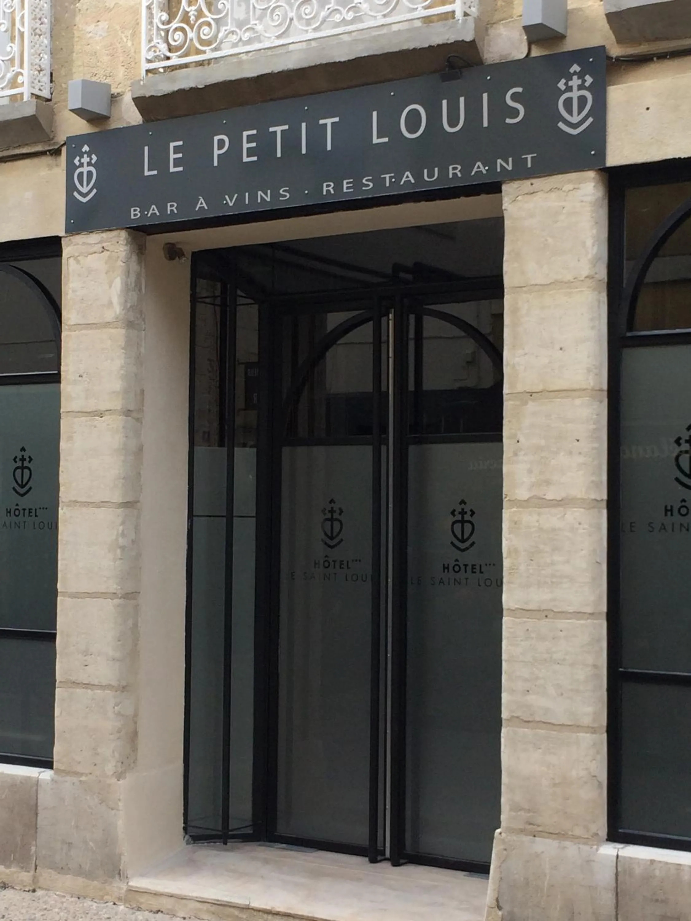 Restaurant/places to eat in Hotel Saint Louis - Au Coeur des Remparts