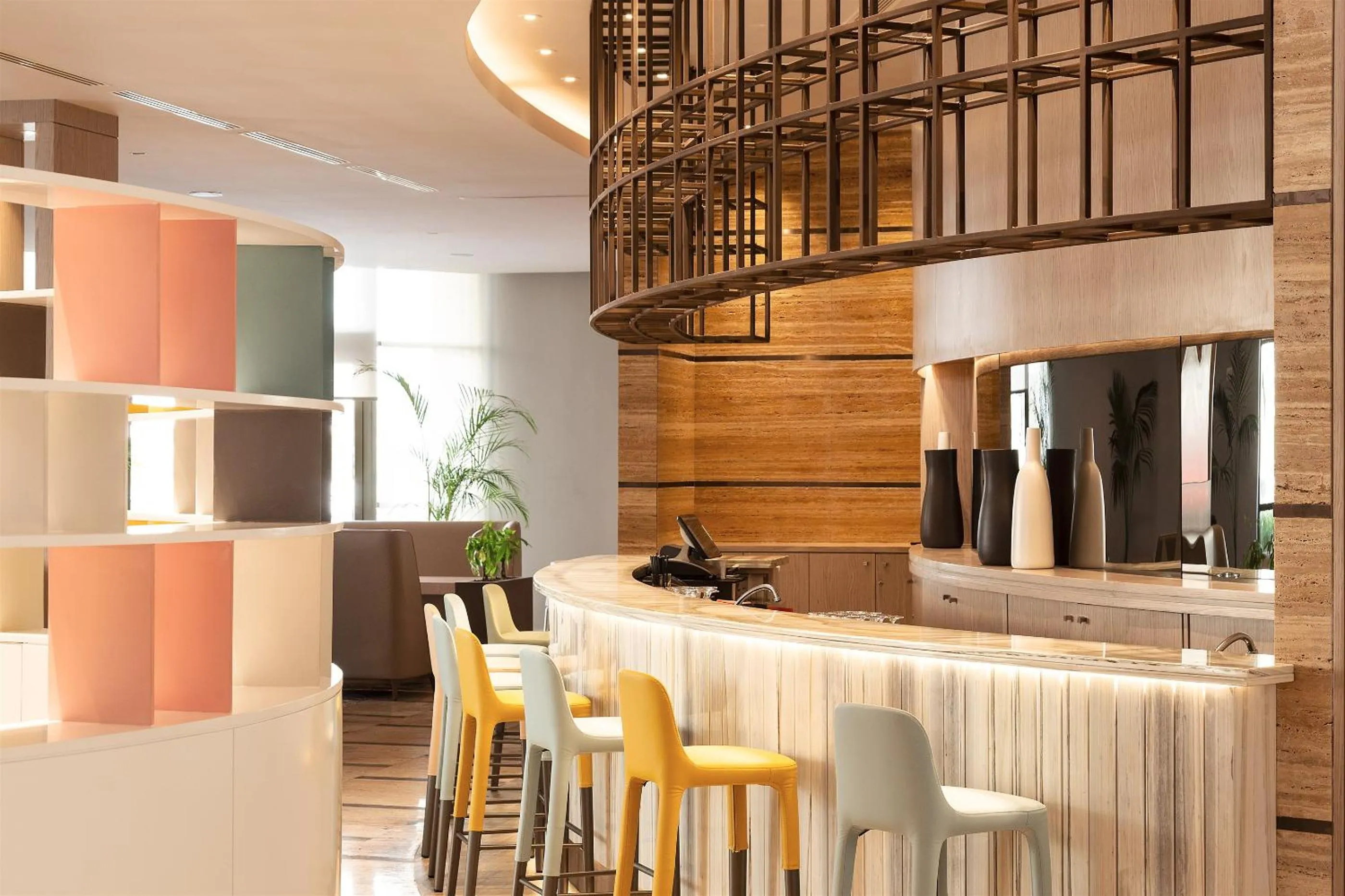 Lounge or bar in Novotel Tunis Lac