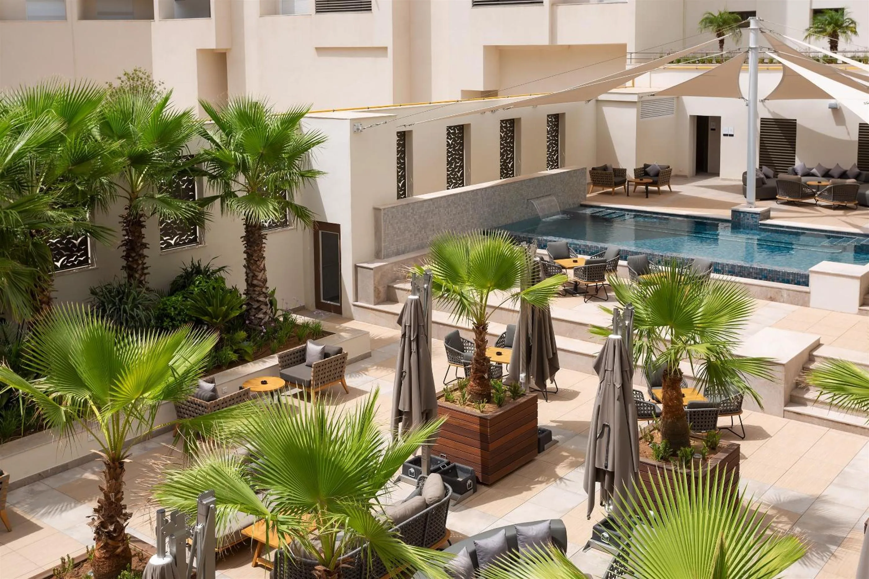 Restaurant/places to eat in Novotel Tunis Lac