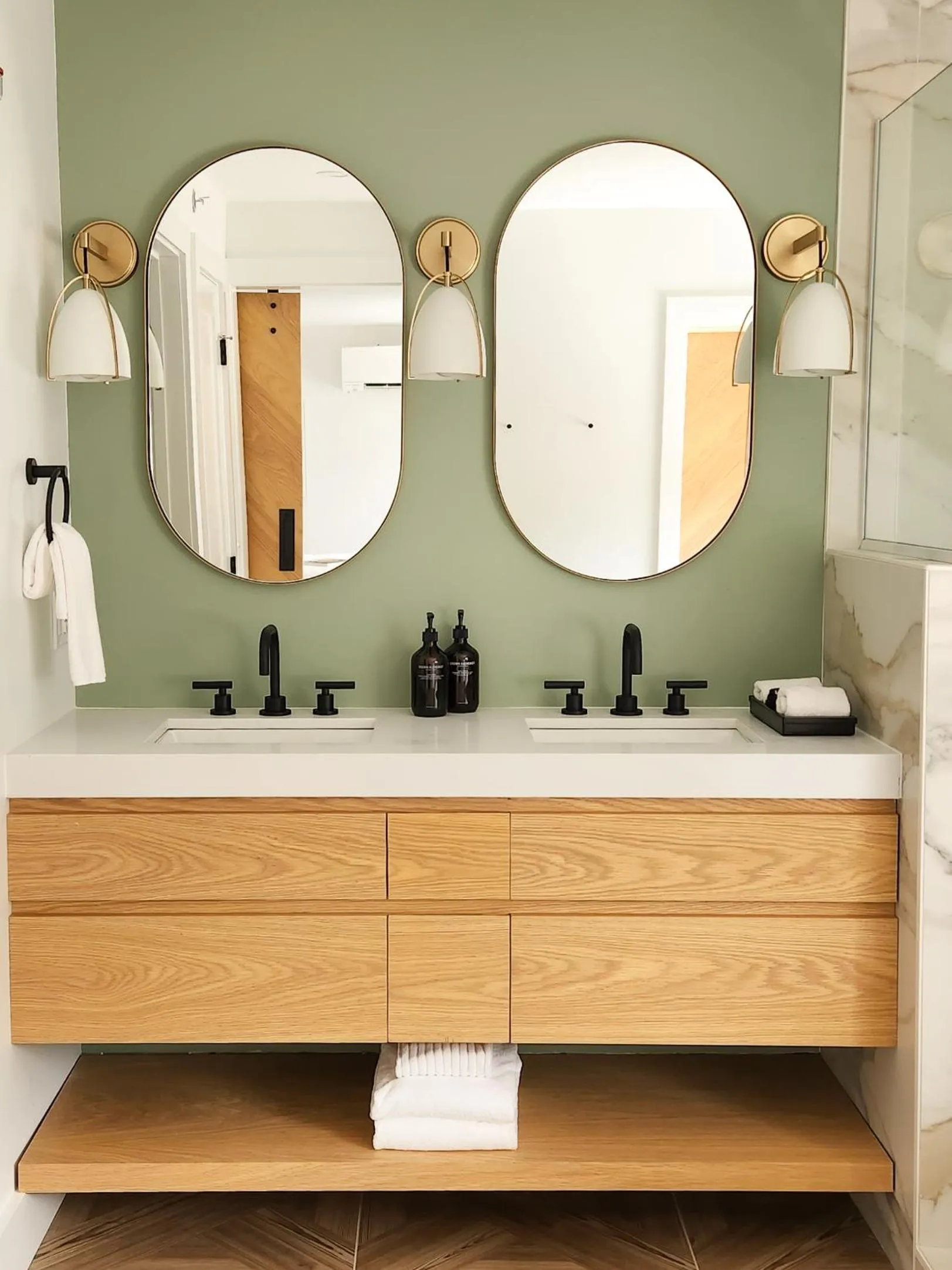 Bathroom in Shepherd’s Run