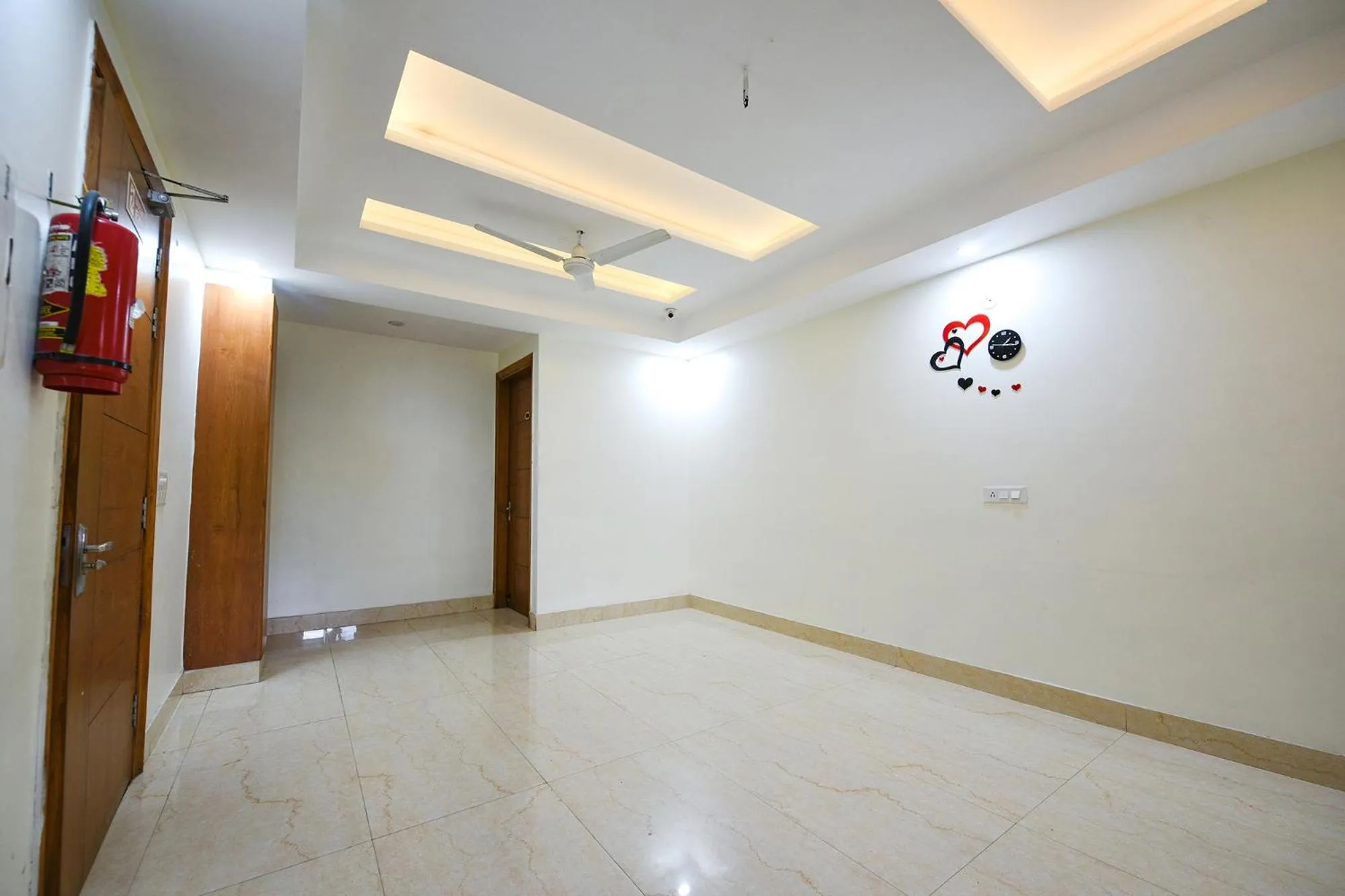 Lobby or reception in FabHotel Indian I