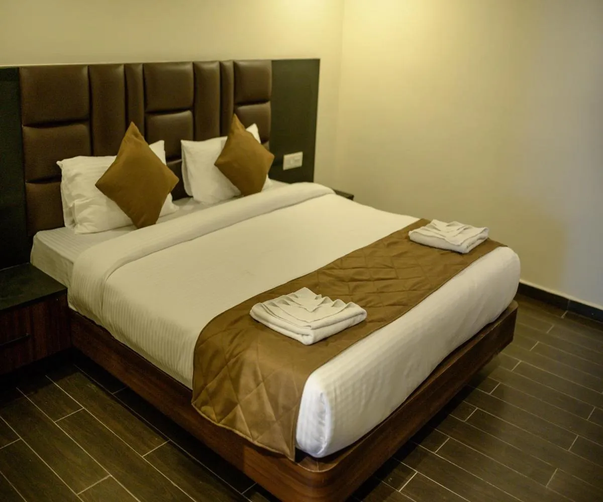 Bedroom, Bed in Istana Resort & Spa
