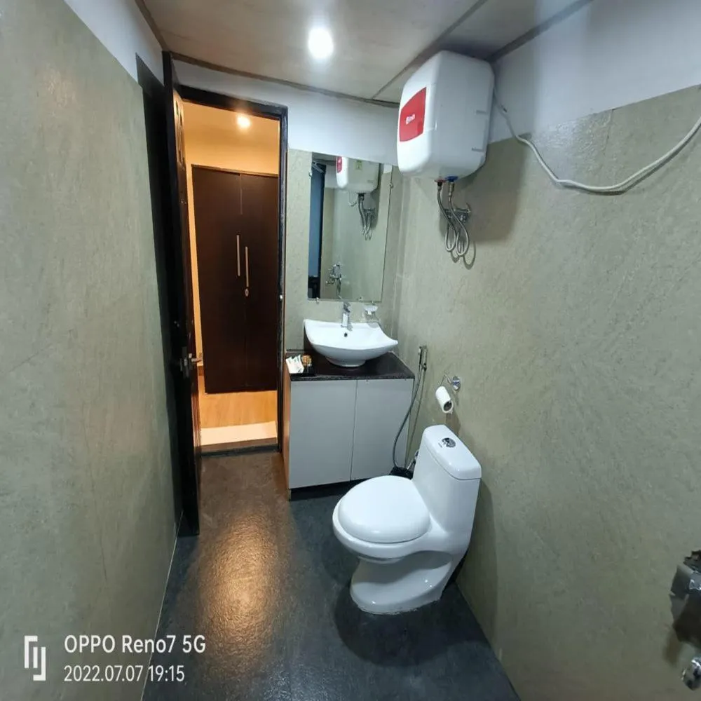 Bathroom in Istana Resort & Spa