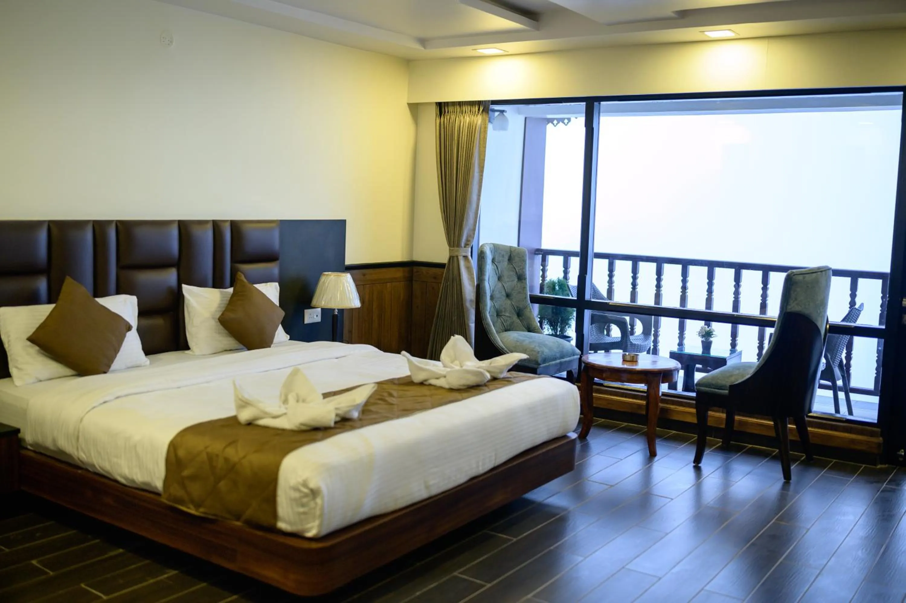 Photo of the whole room, Bed in Istana Resort & Spa