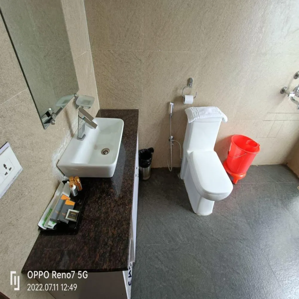 Bathroom in Istana Resort & Spa