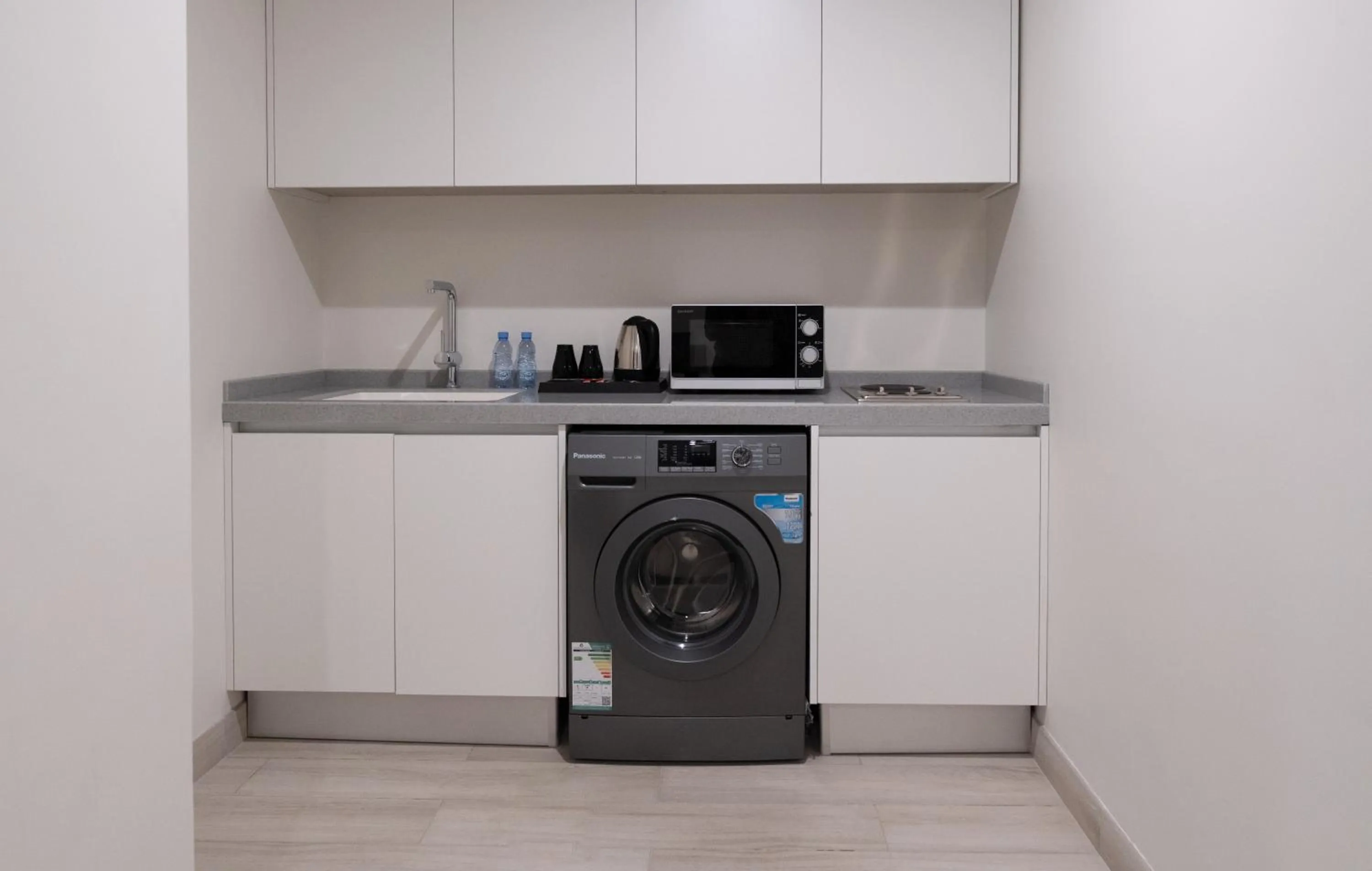 Kitchen or kitchenette in Mirot Residence