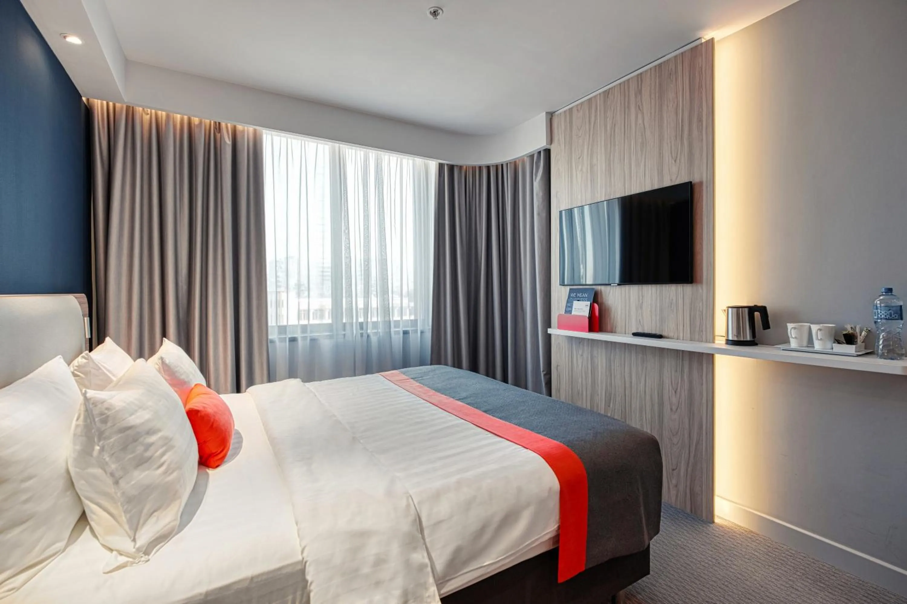 Bedroom, Bed in Holiday Inn Express - Almaty by IHG