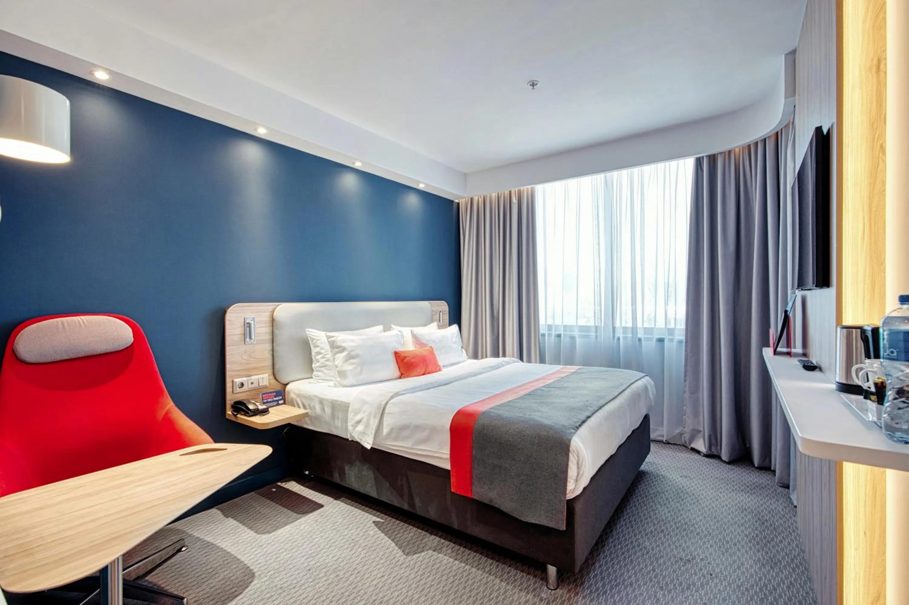 Bedroom, Bed in Holiday Inn Express - Almaty by IHG