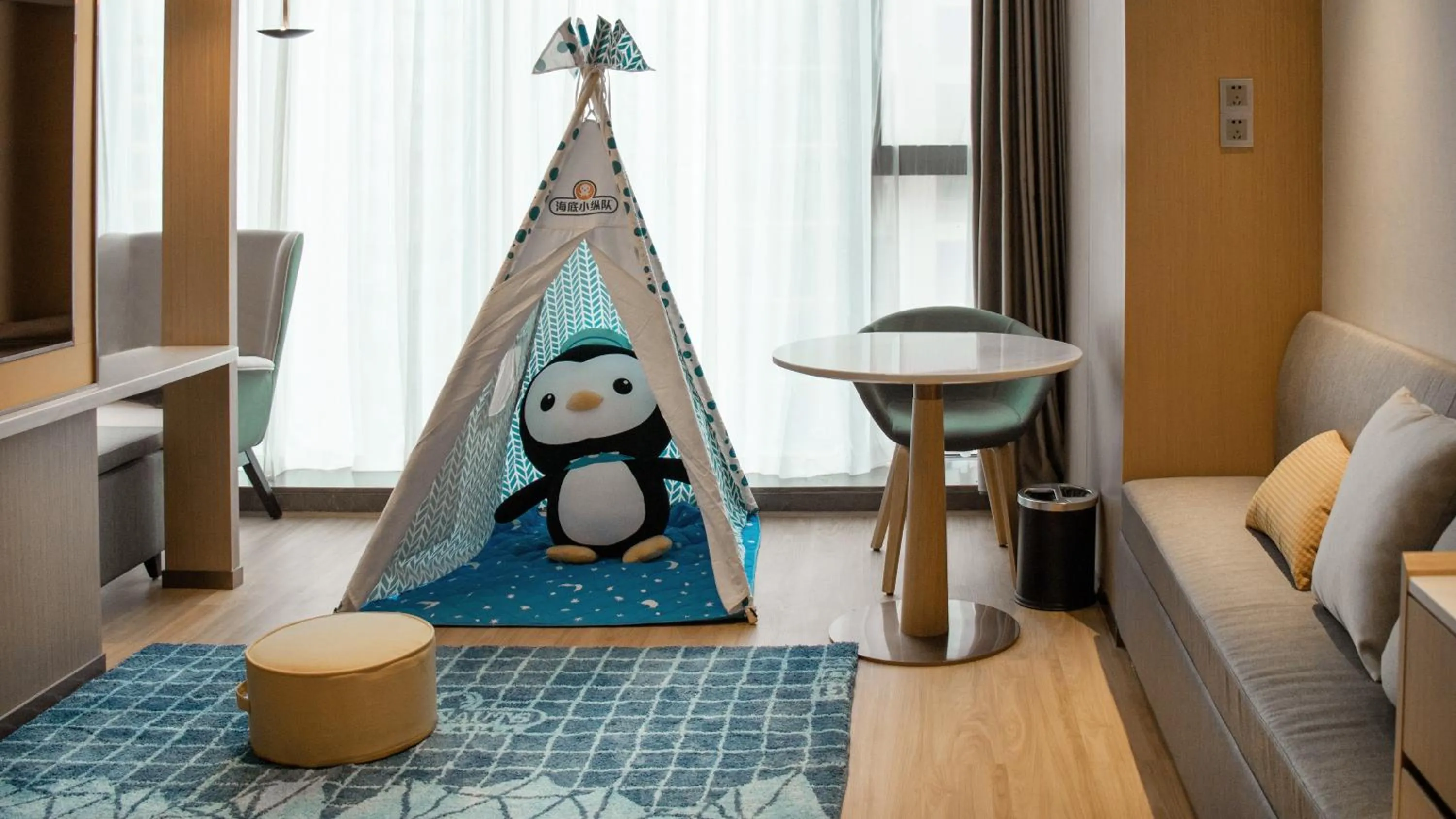 Living room in Holiday Inn Luzhou Longjian by IHG